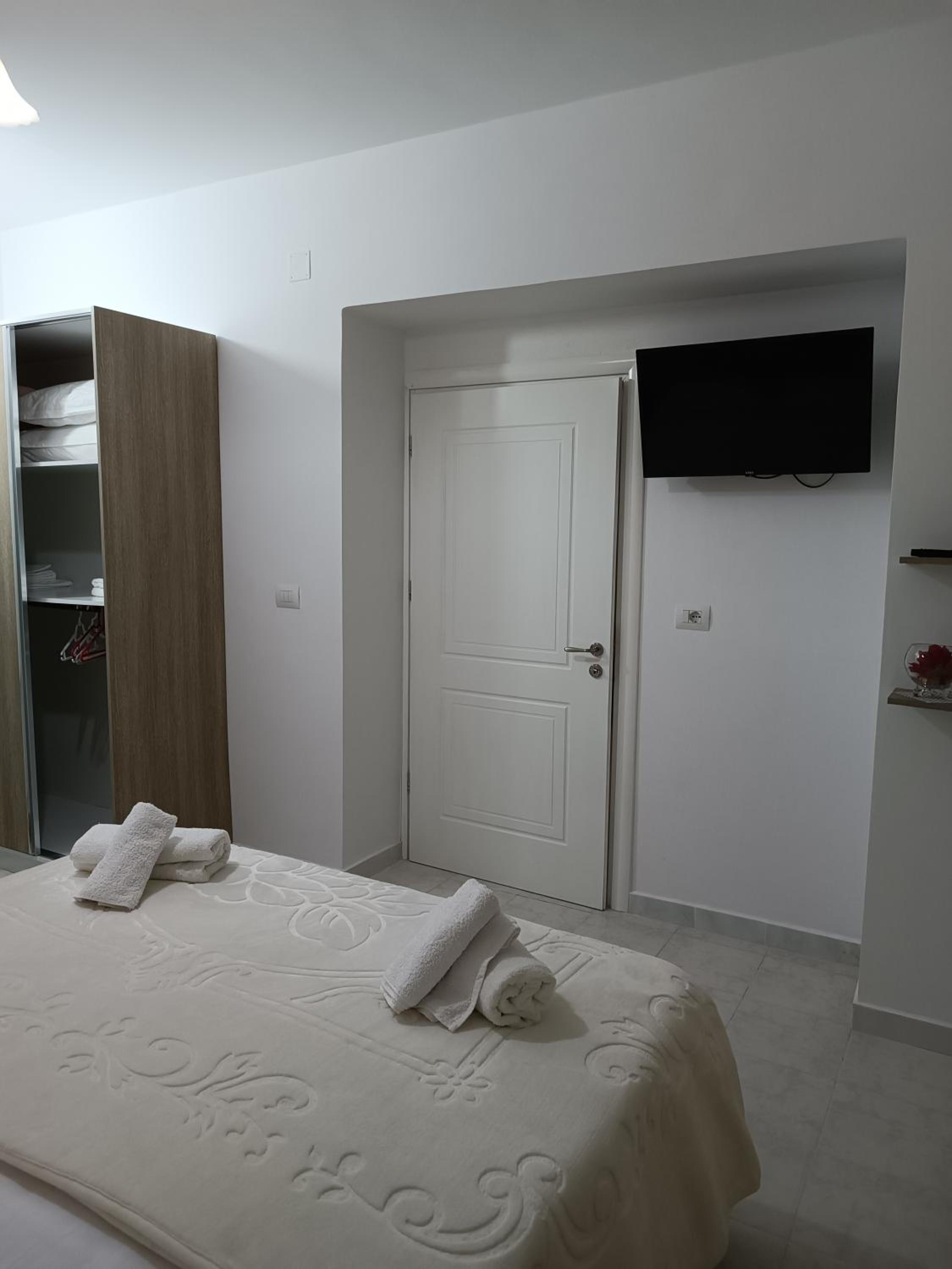 eljos house permet