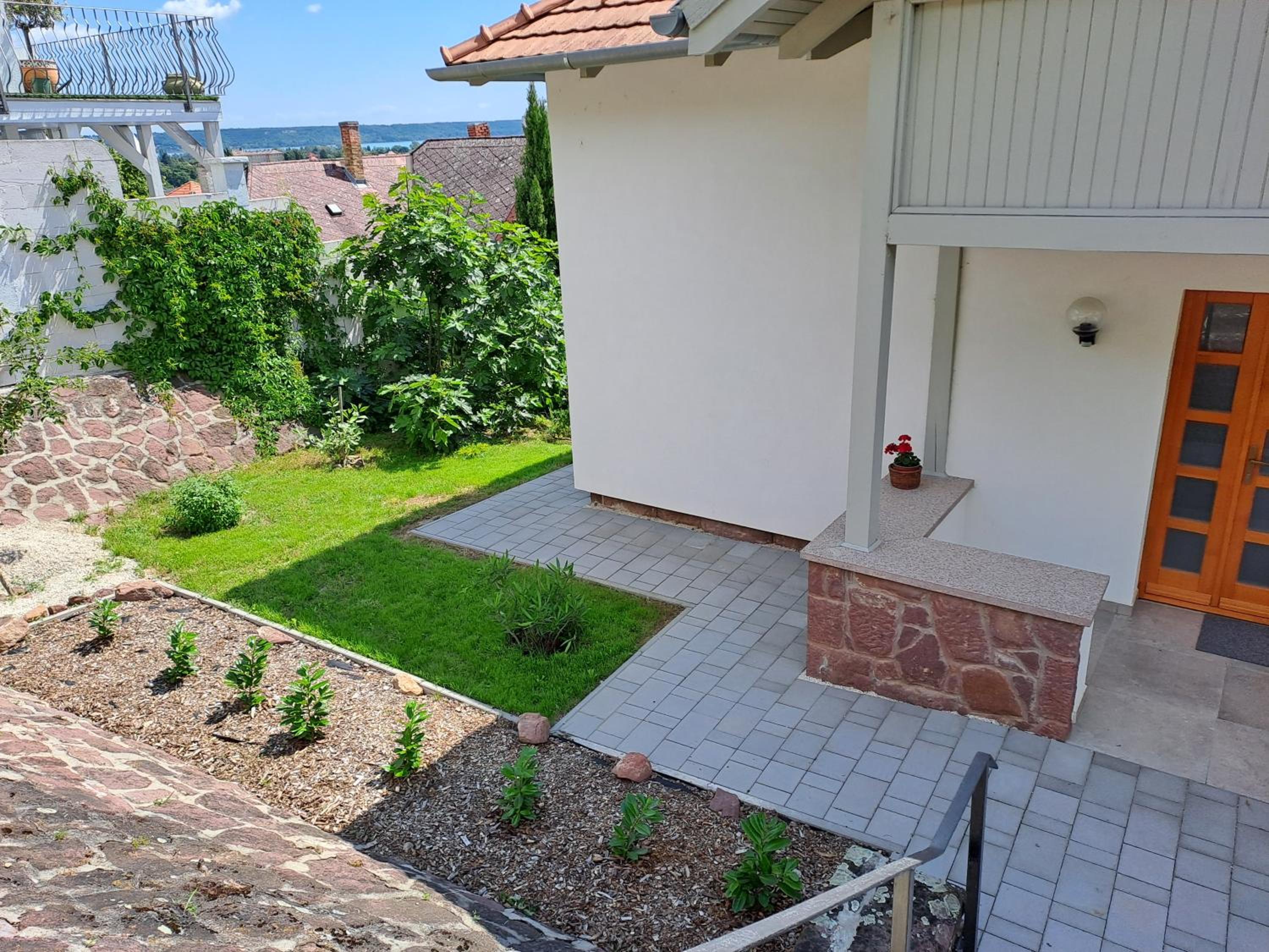 Belvárosi ház gyönyörű panorámával, photo 9