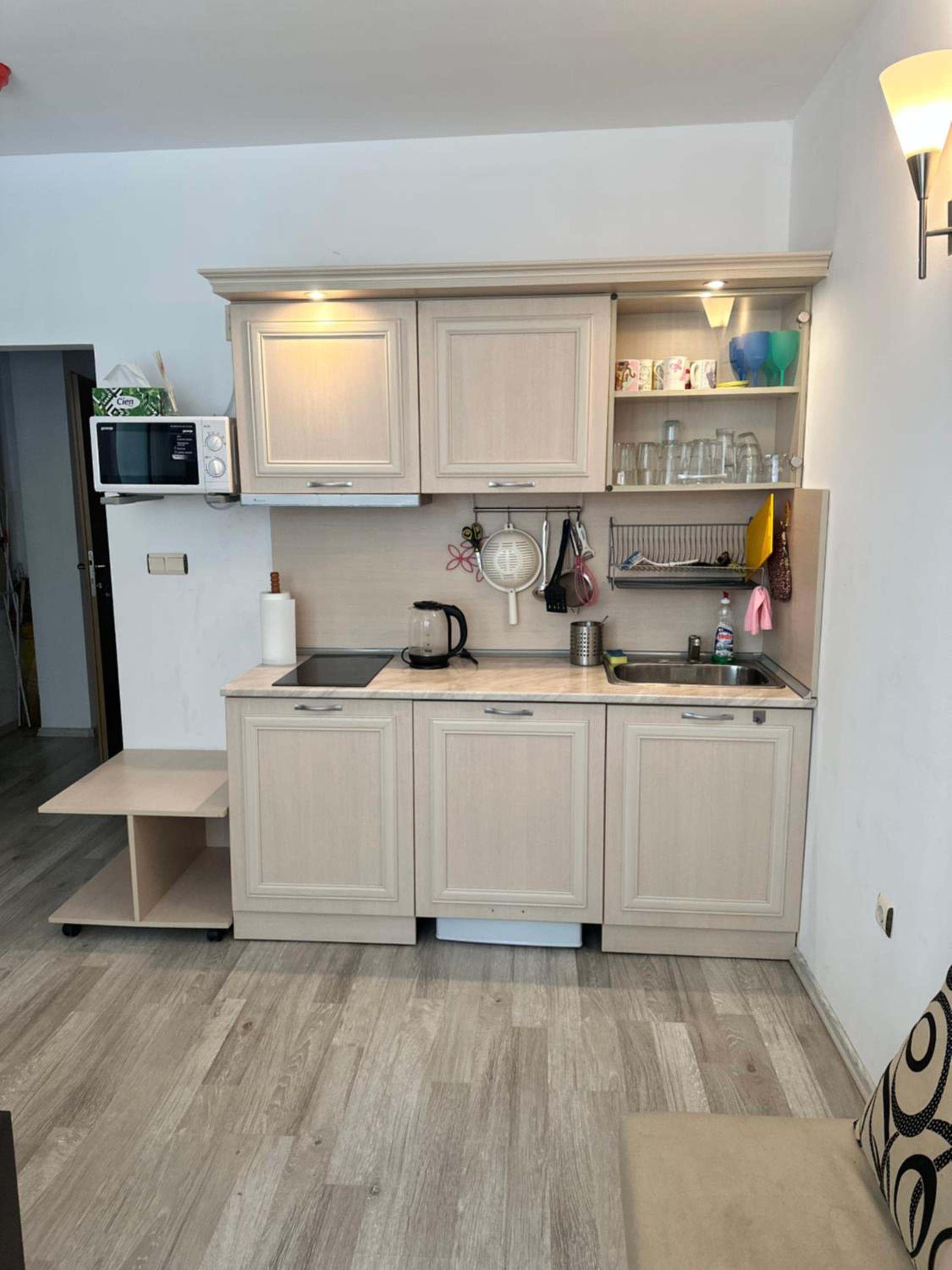 AVALON, Apartment C102