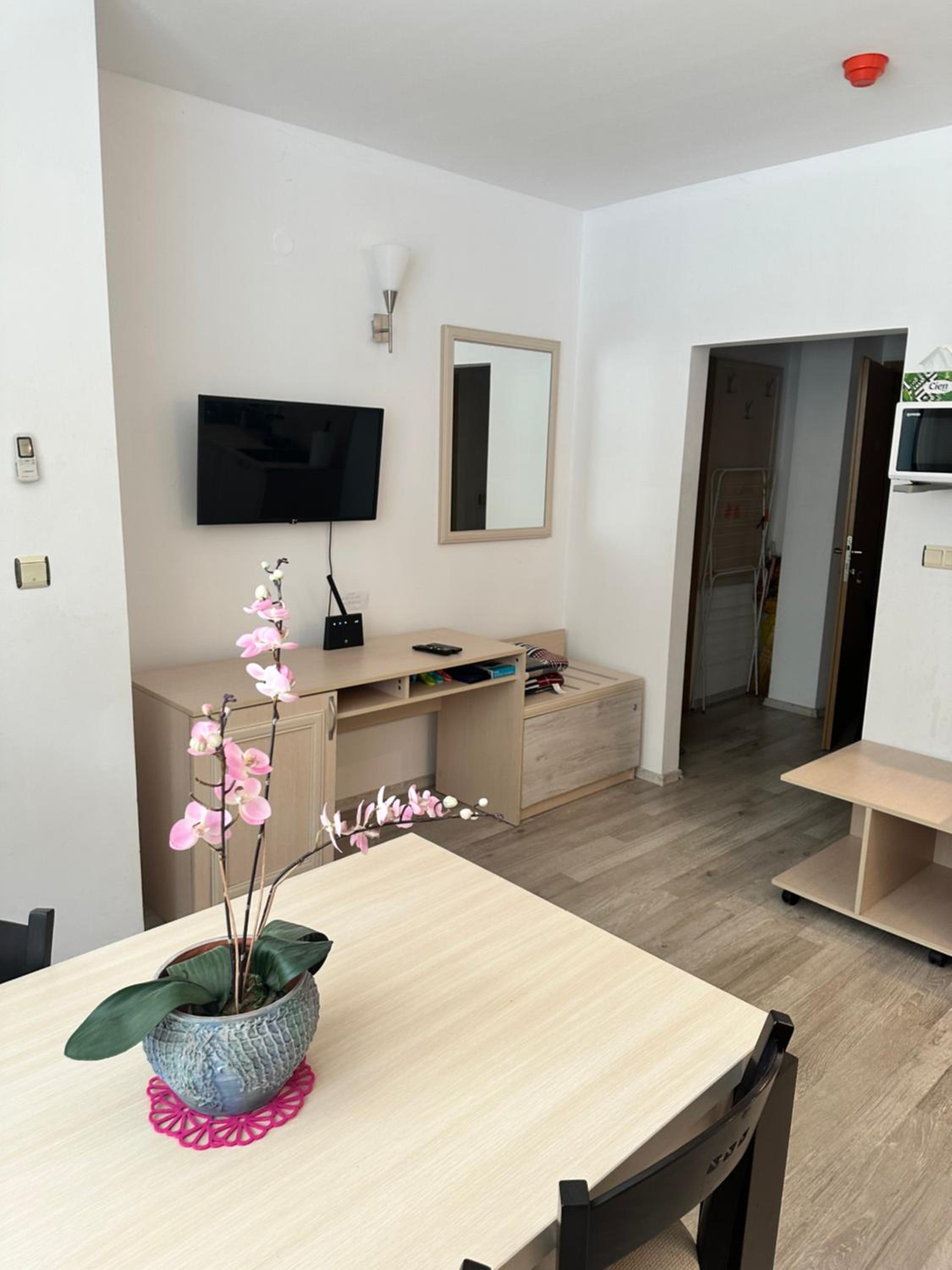 AVALON, Apartment C102