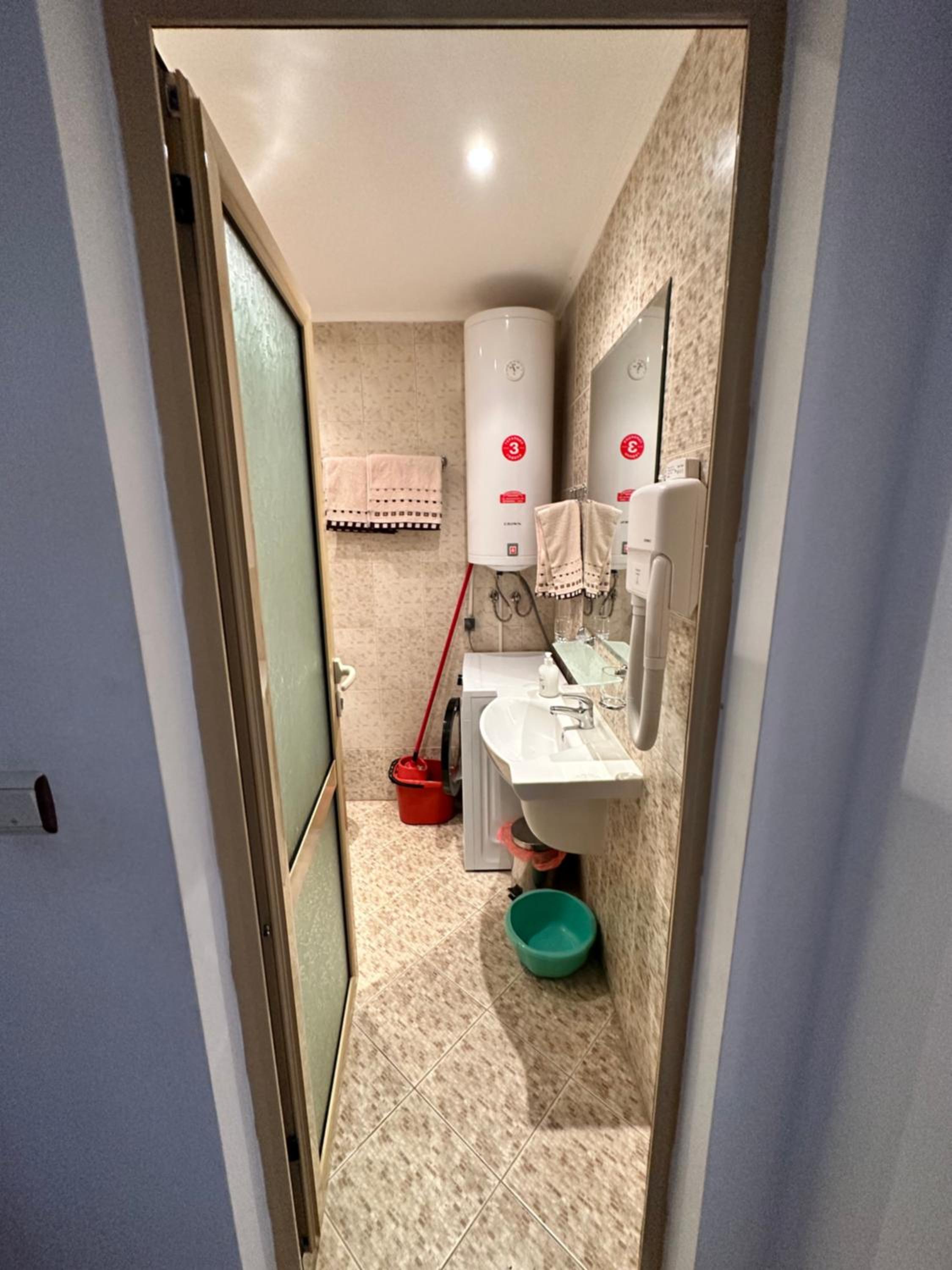 AVALON, Apartment C102