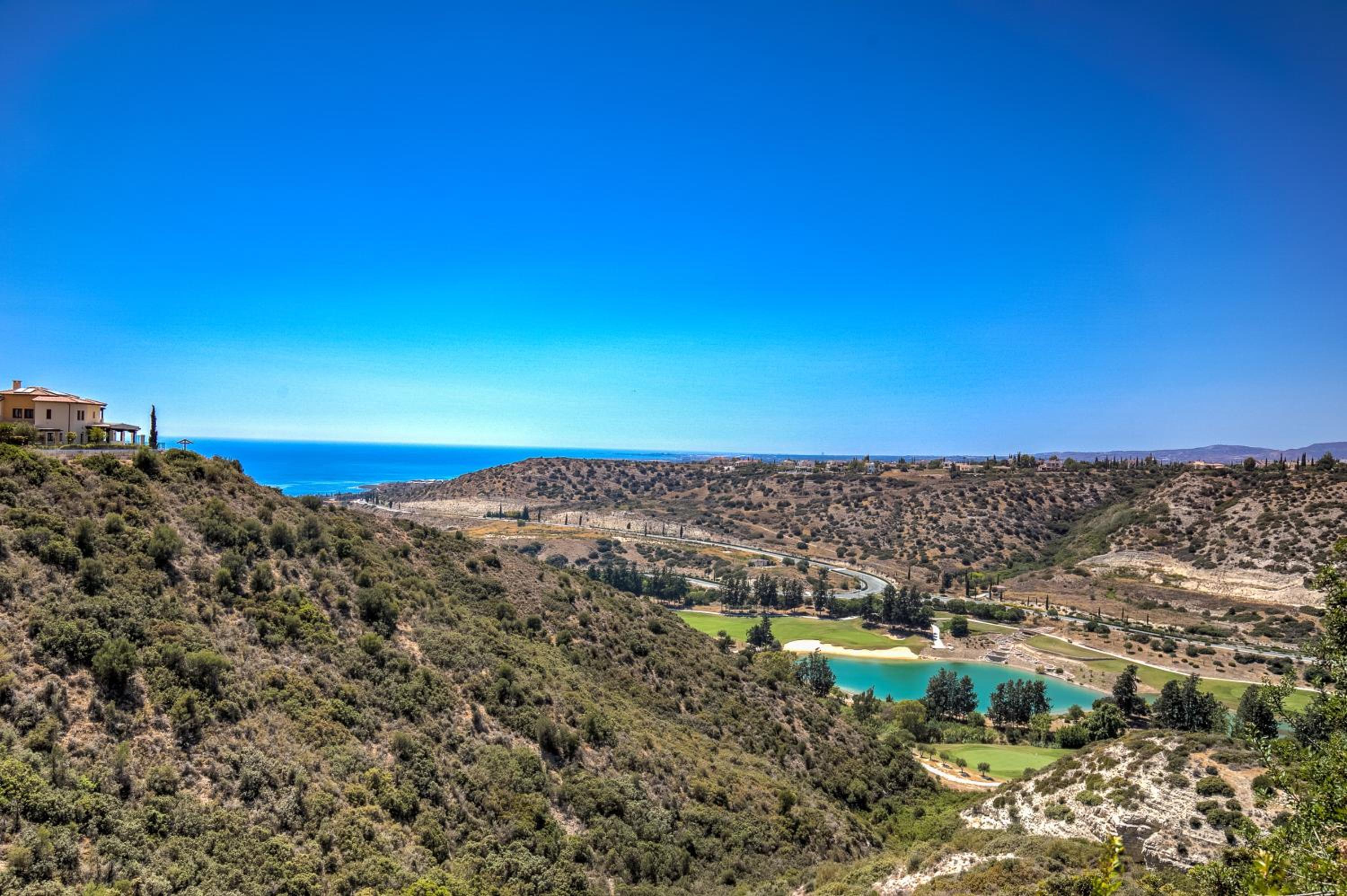 3 bedroom Villa Melandra with private pool and sea views, Aphrodite Hills Resort