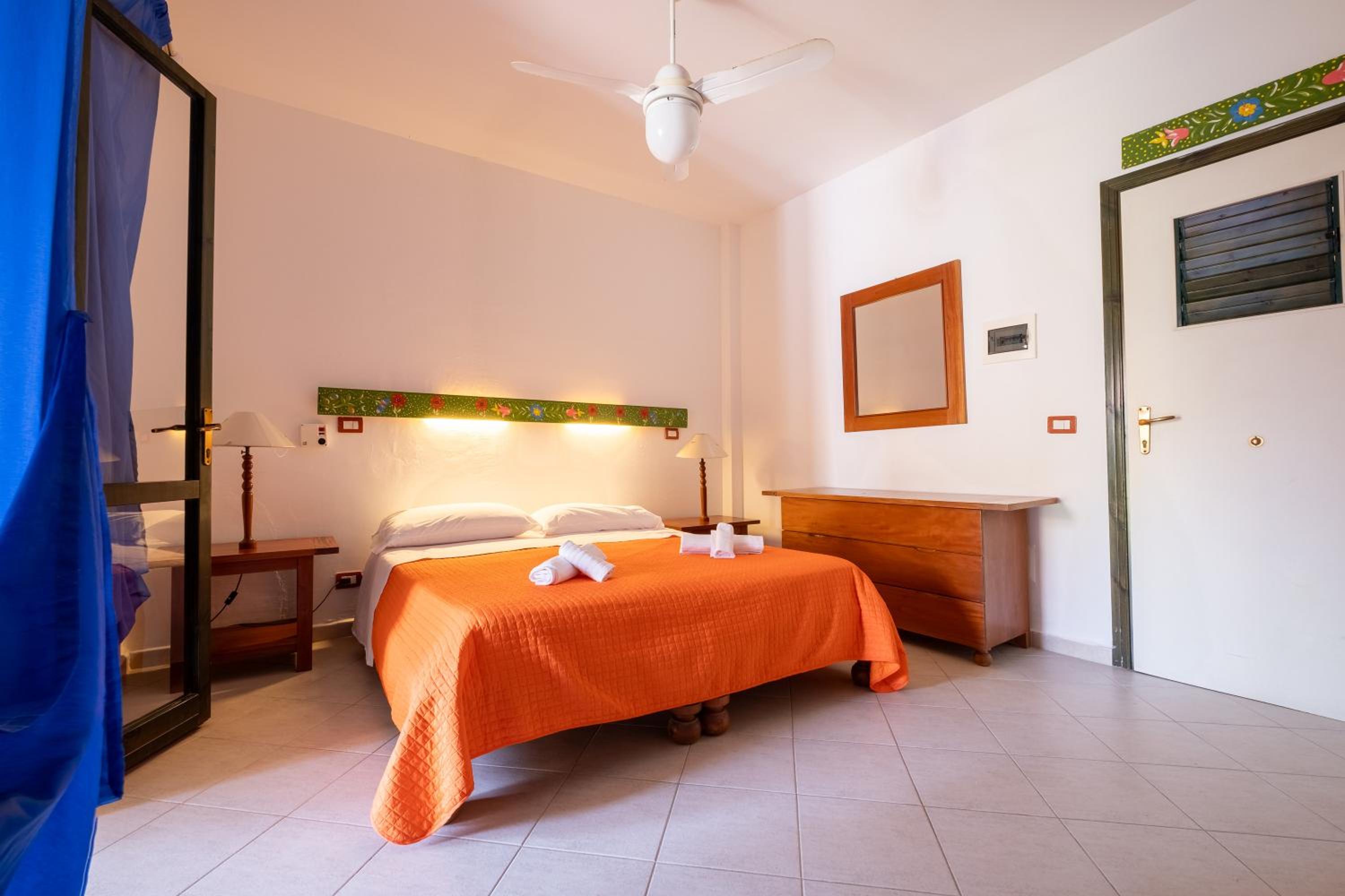 Vulcano Vacations - Jera 39 Piazzetta - Property Image 2