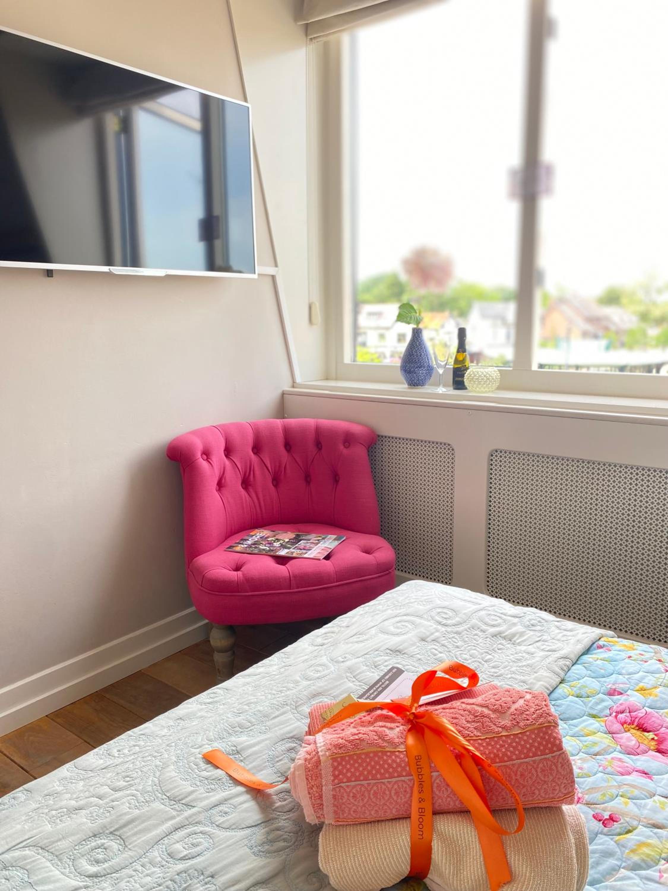 Bubbles & Bed, photo 94