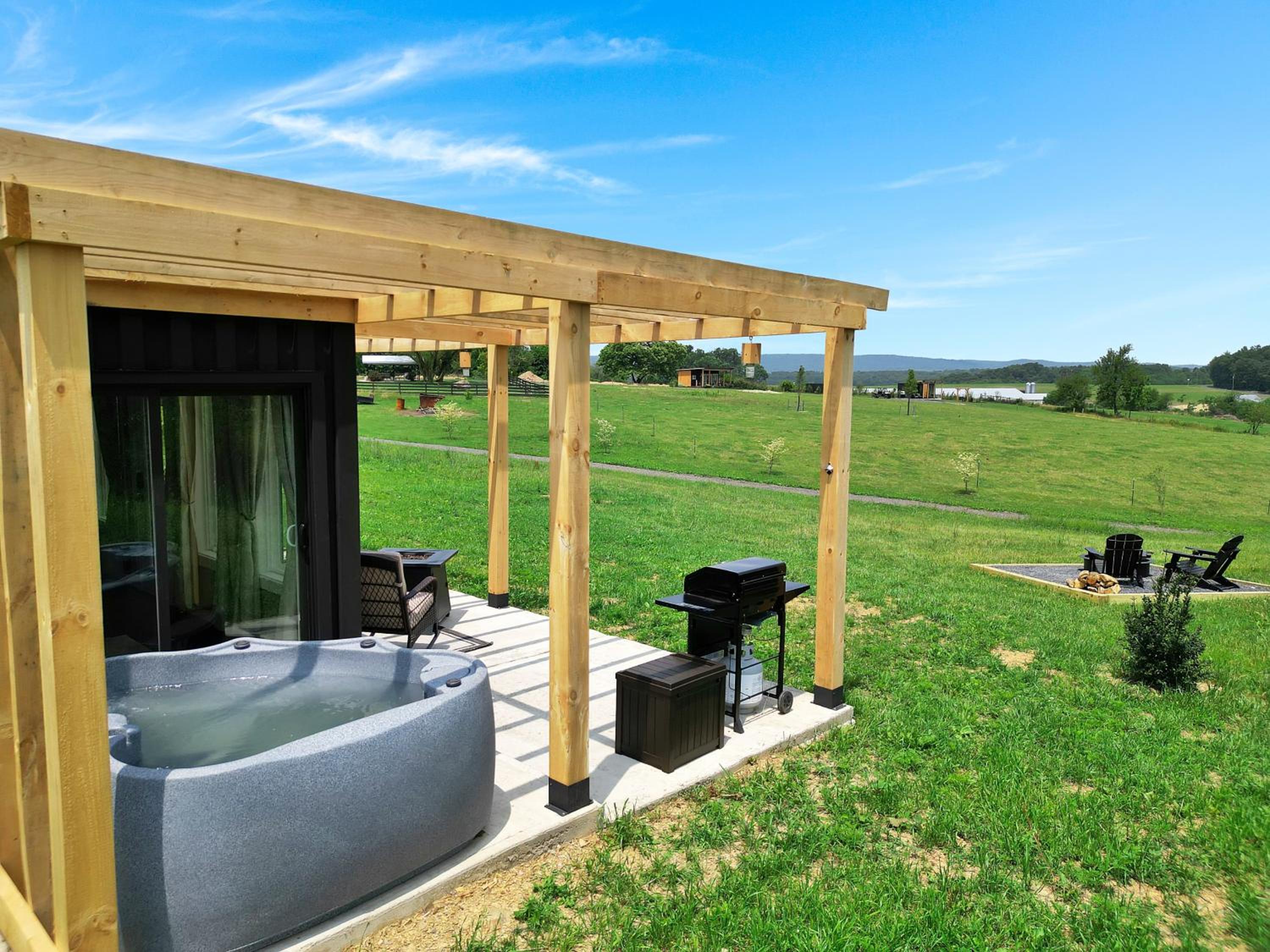 Charming Container Getaway Amidst Rural Serenity