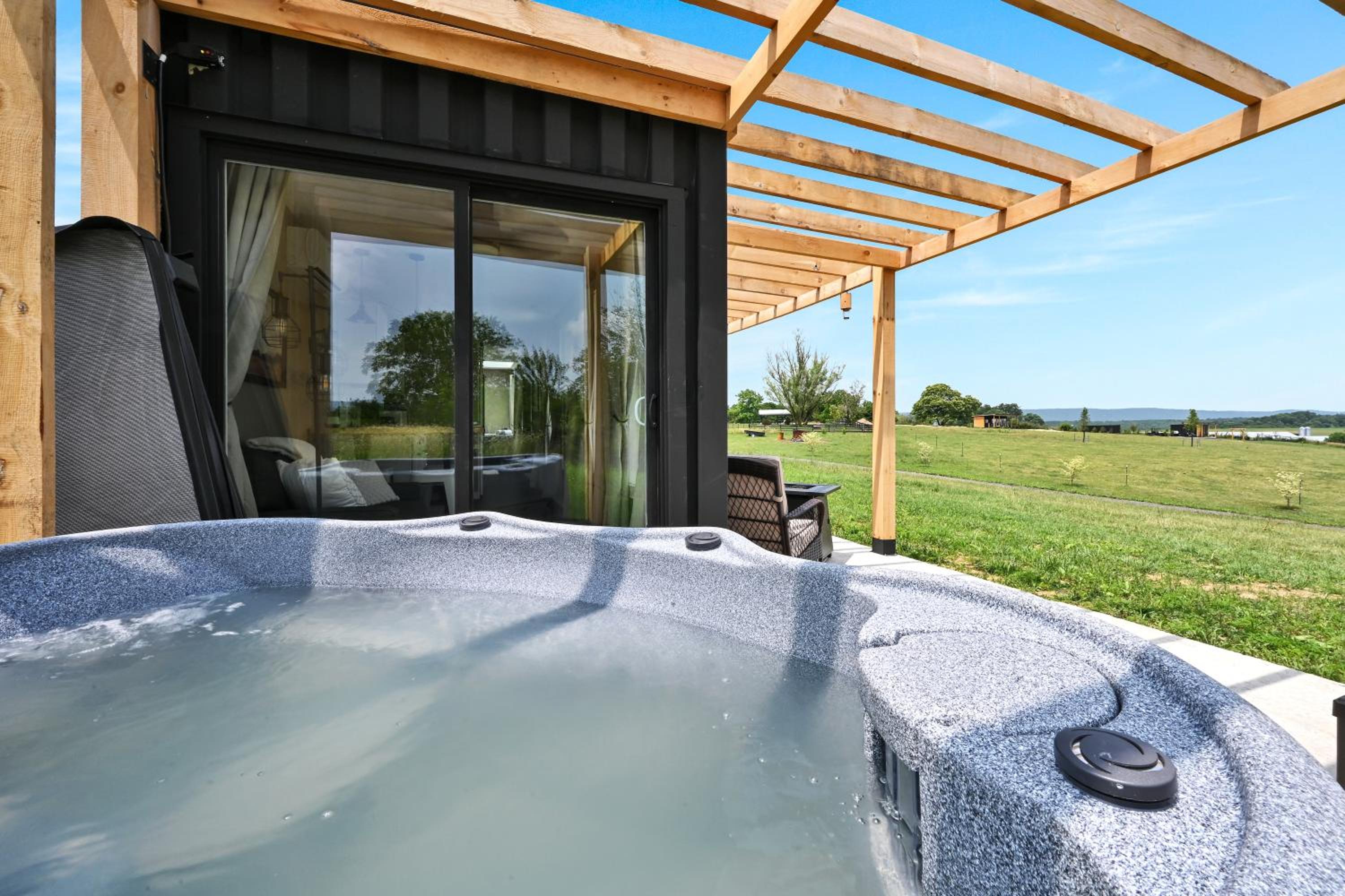 Charming Container Getaway Amidst Rural Serenity