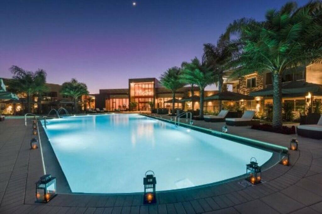 Premium Home wSummer Kitchen, 7 min from Disney