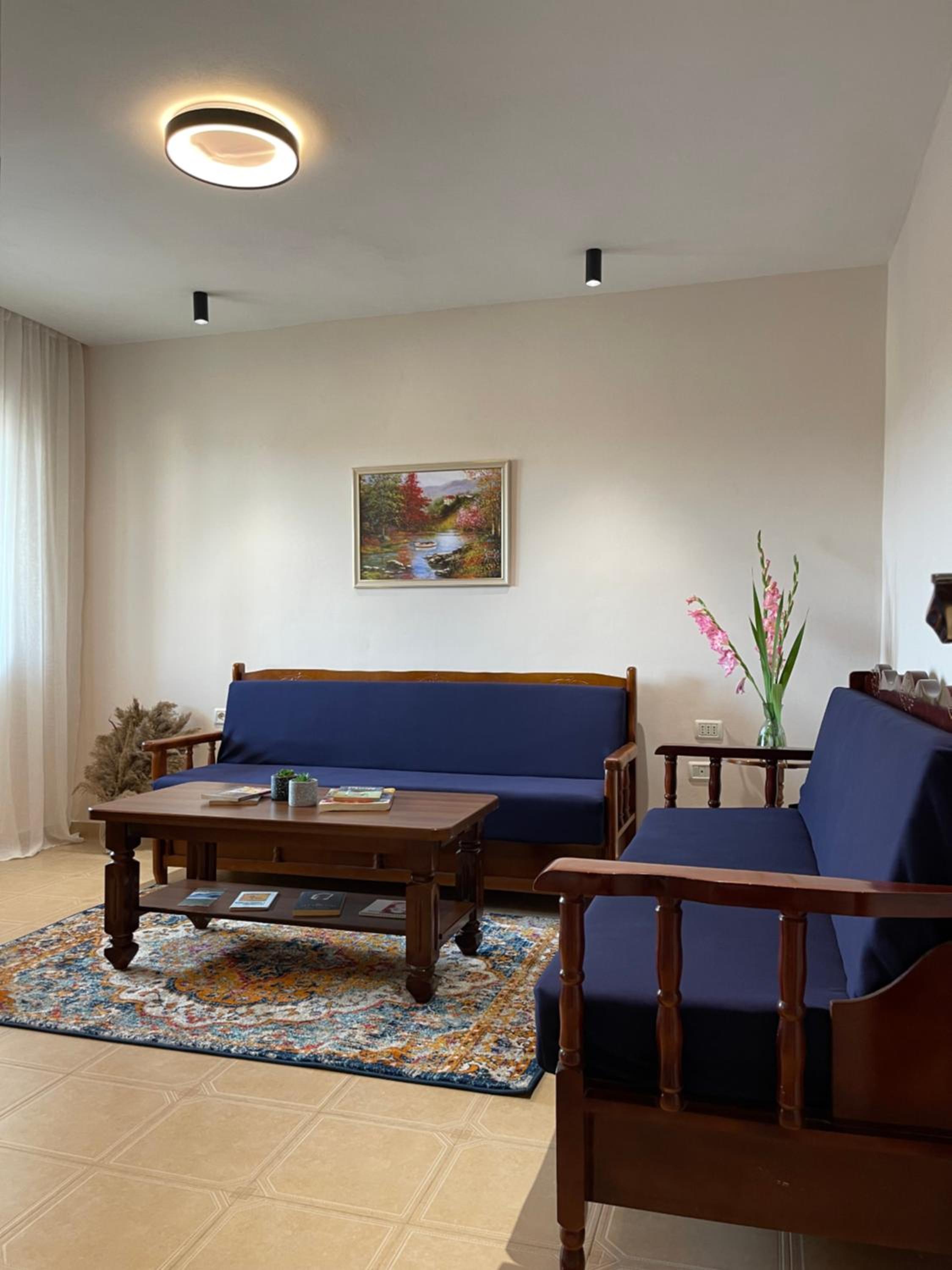 Leo’s apartment