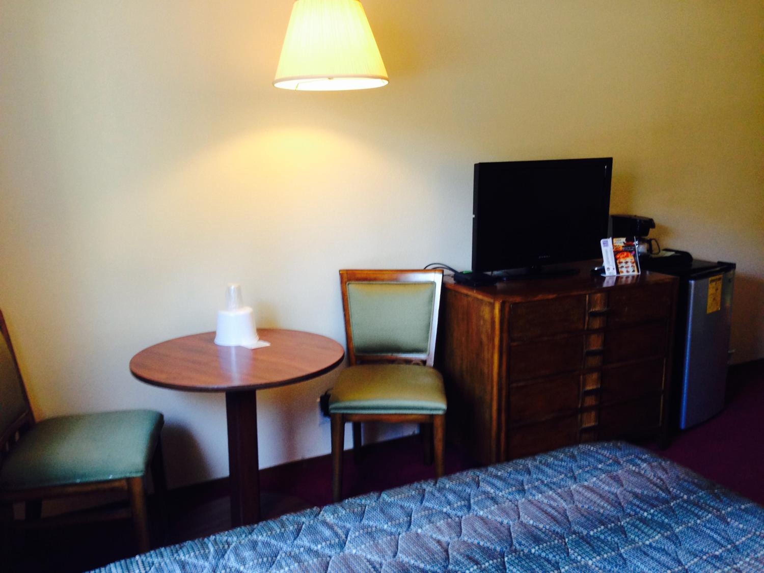 Bellingham Vacations - Bay City Inn - Property Image 5