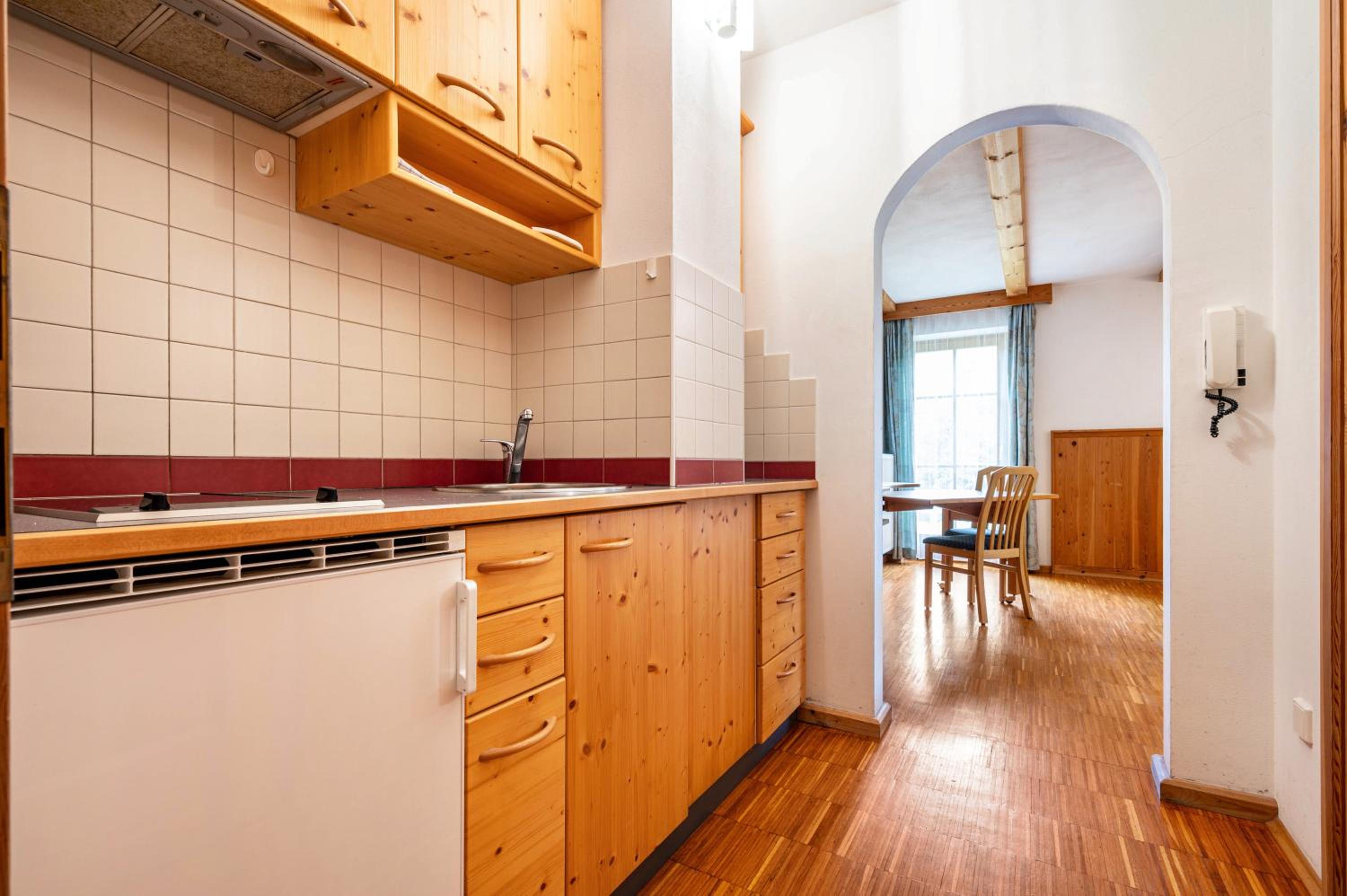 Lindenhof Apt 6 view 3