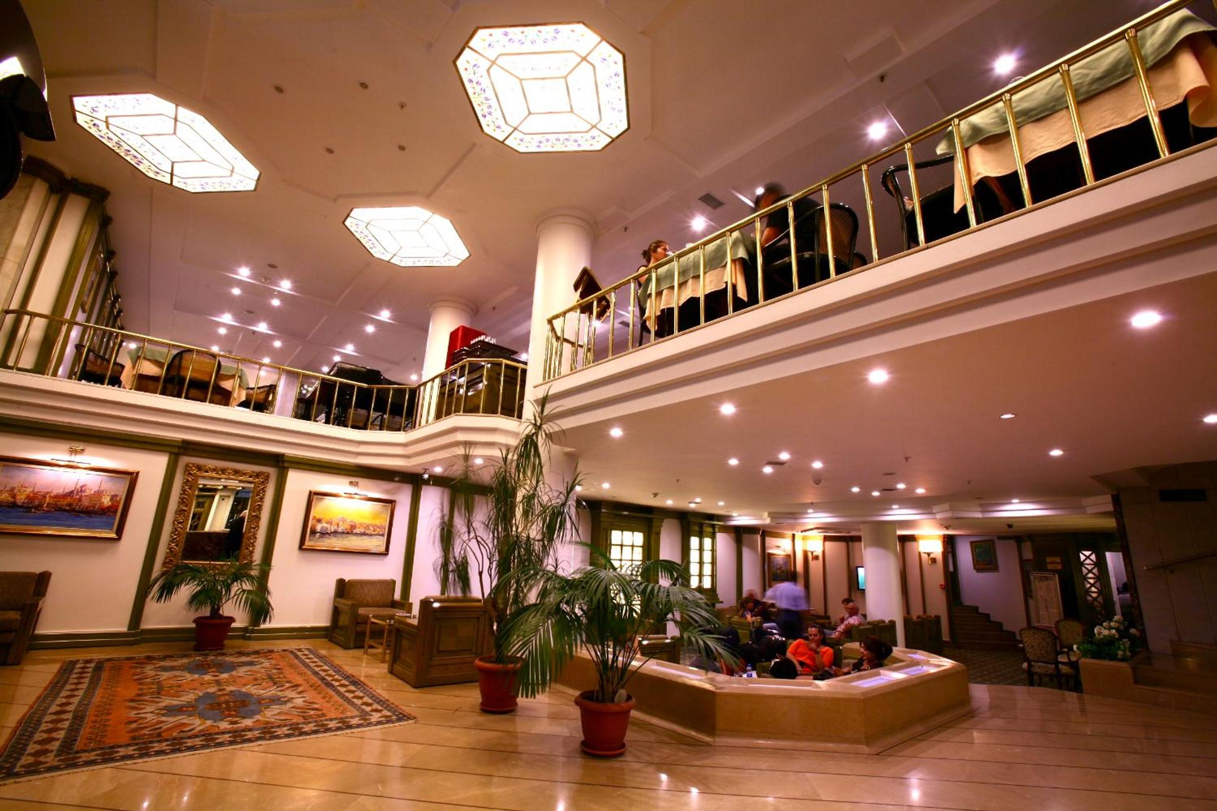 Istanbul Royal Hotel - Image 35