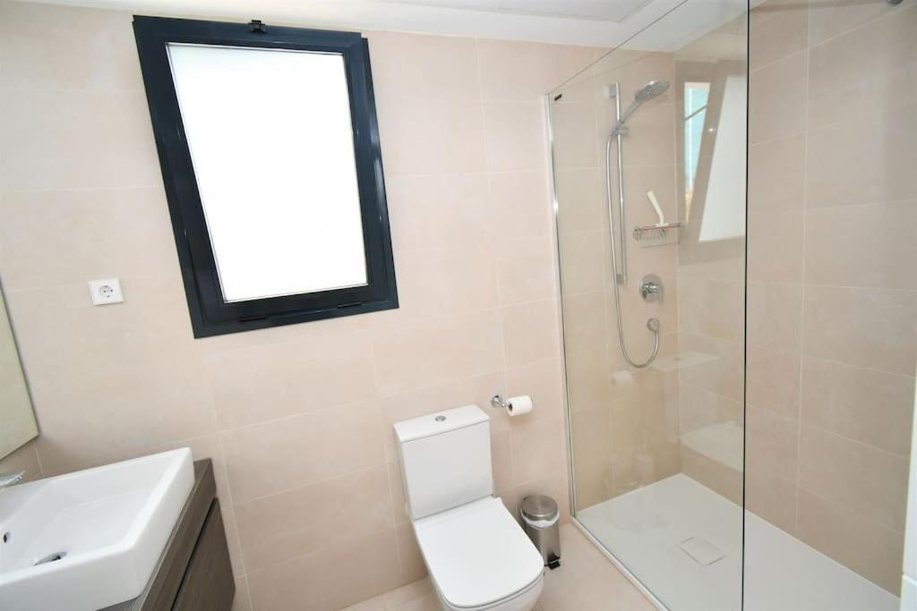 Casa Kerr - Luxury Apt - Sleeps 9 - Los Boliches