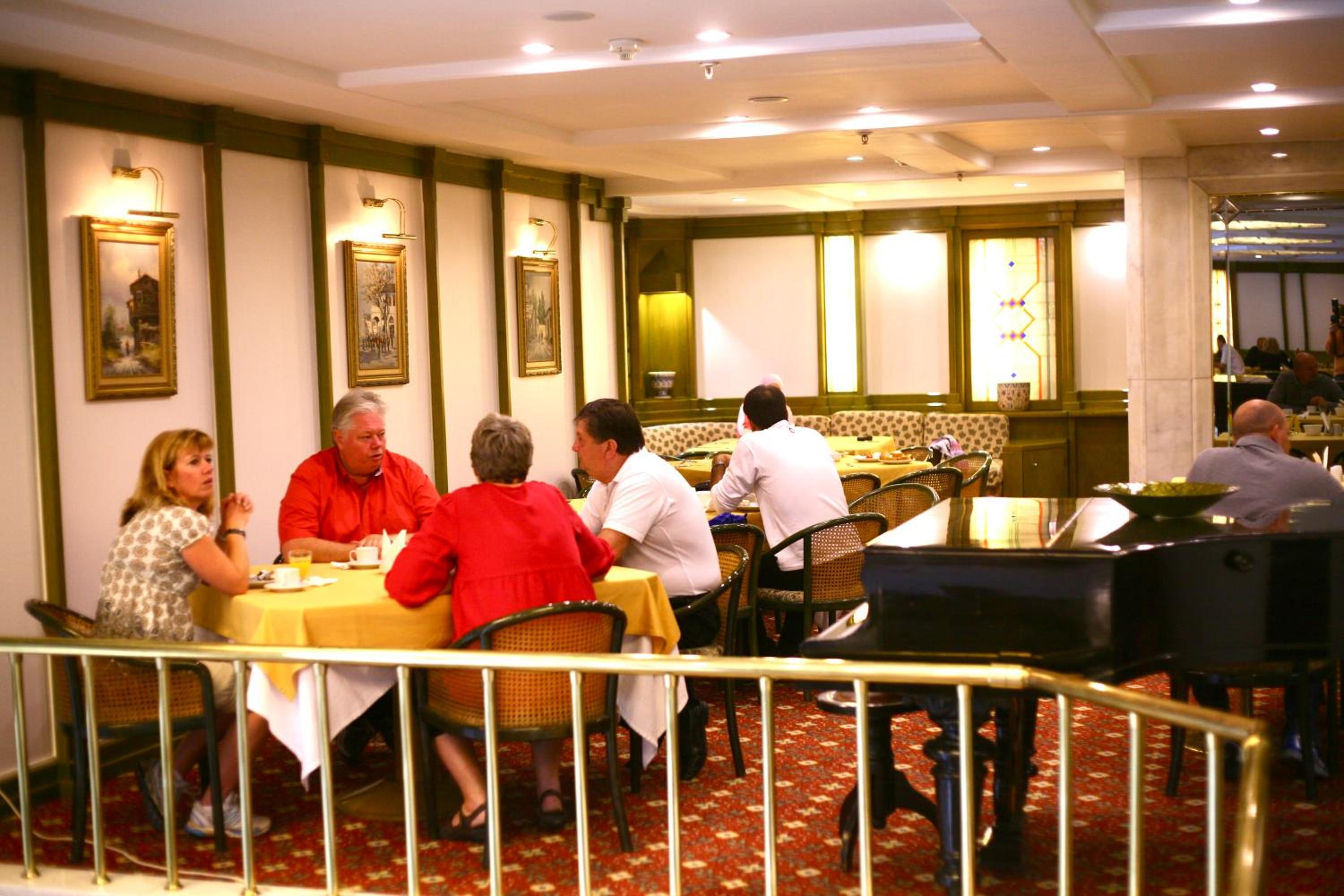 Istanbul Royal Hotel - Image 194