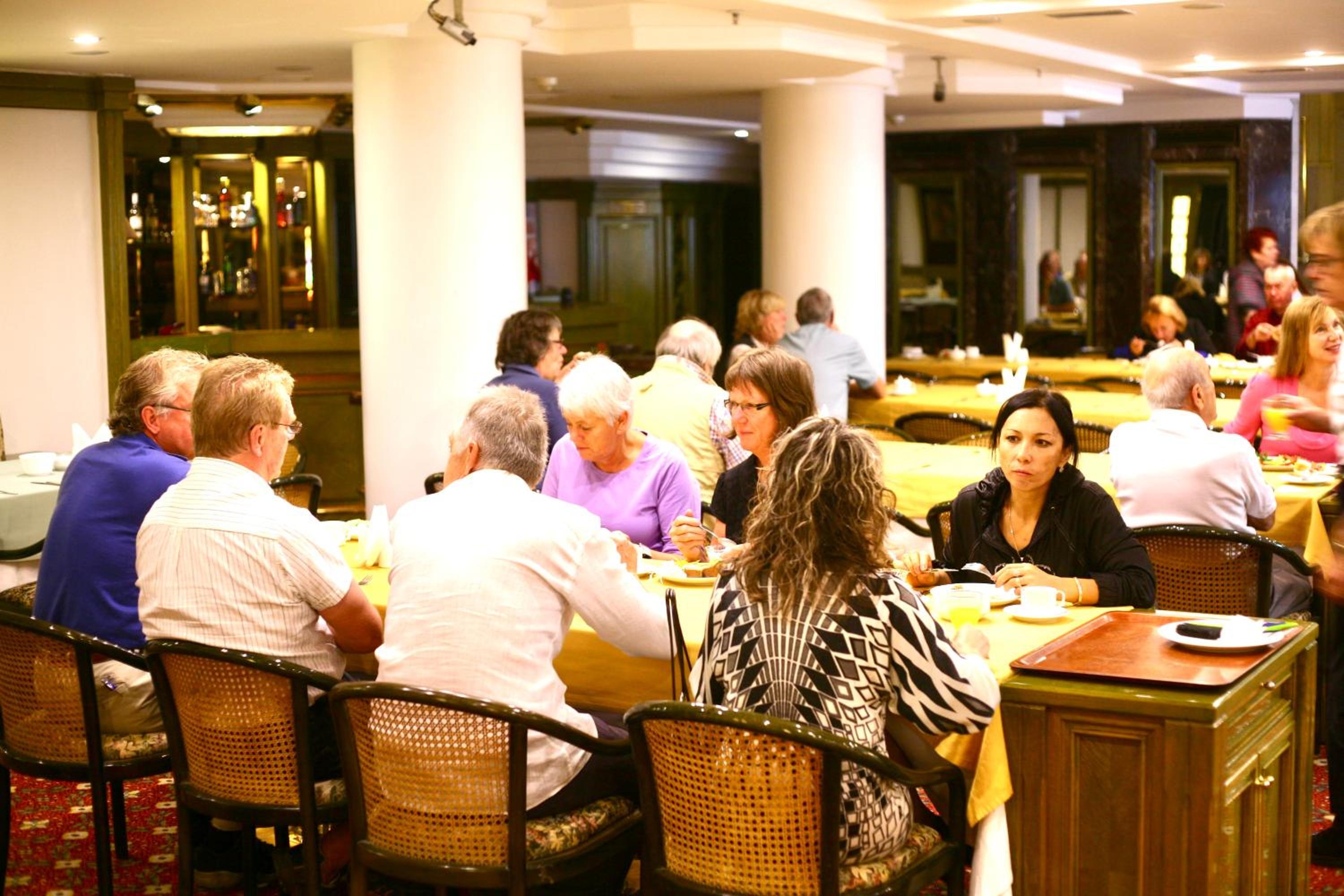 Istanbul Royal Hotel - Image 45