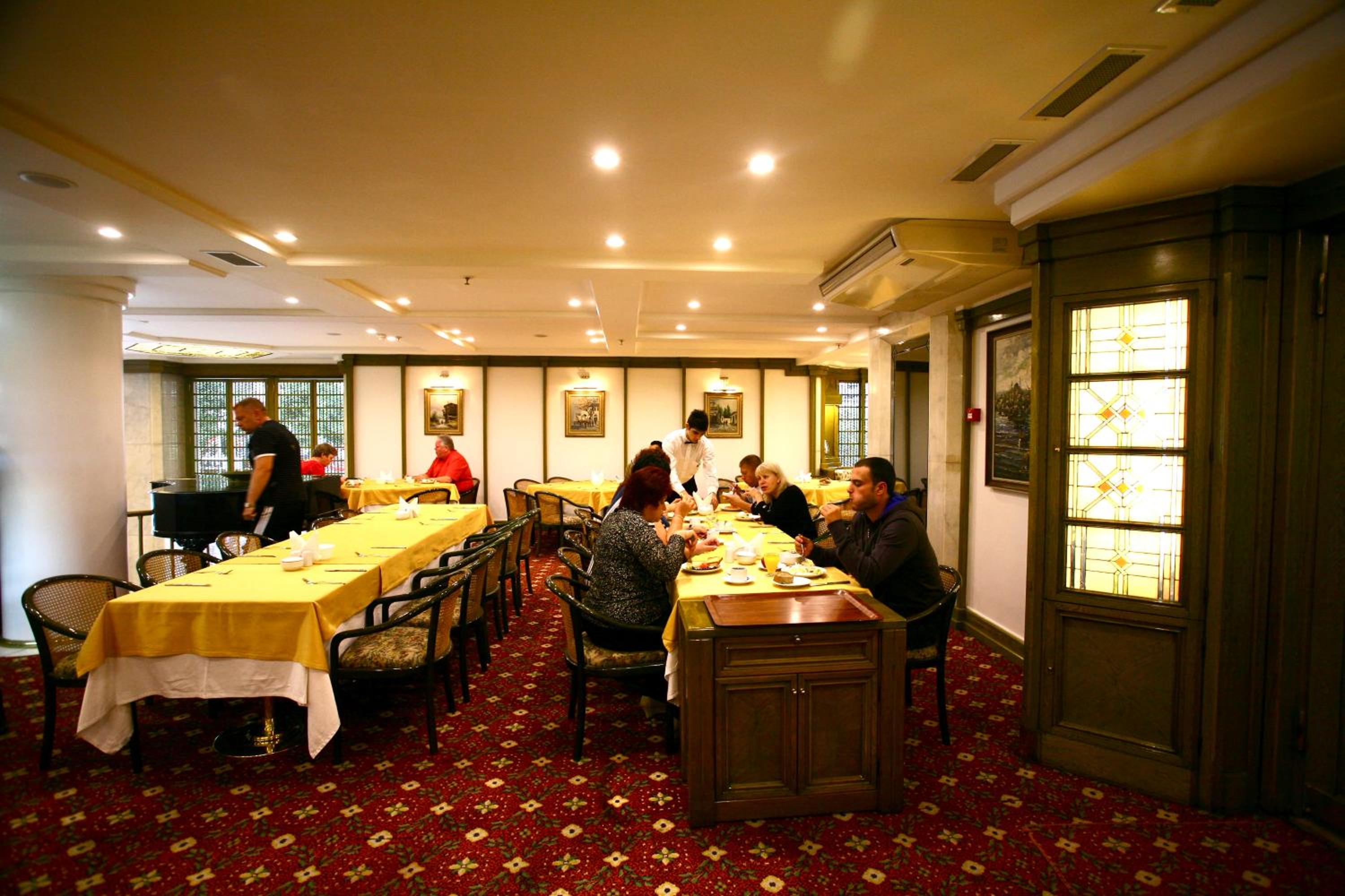 Istanbul Royal Hotel - Image 88