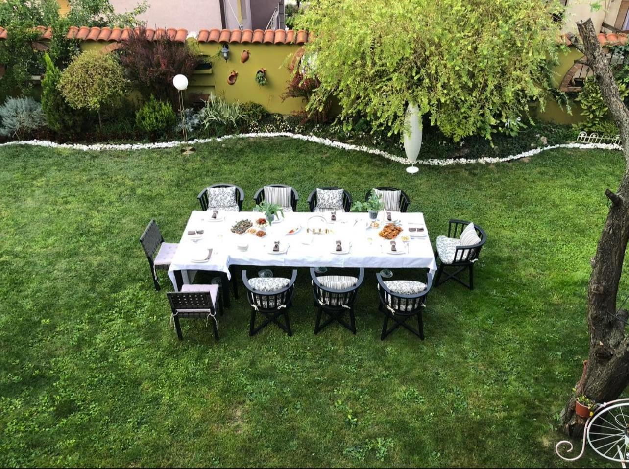 Lux Garden Home D view 3