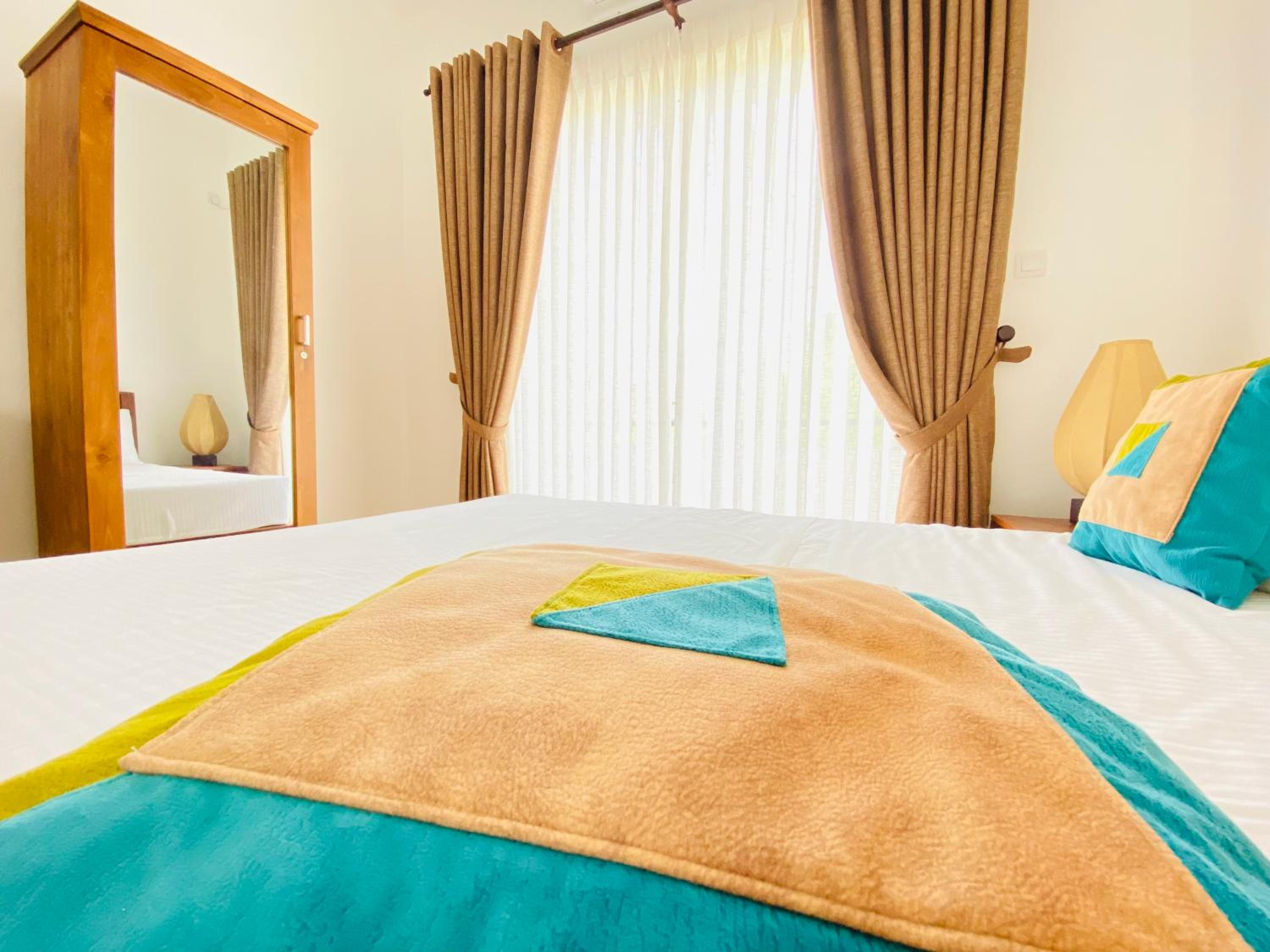 Srimadis Villa near Airport - Negombo