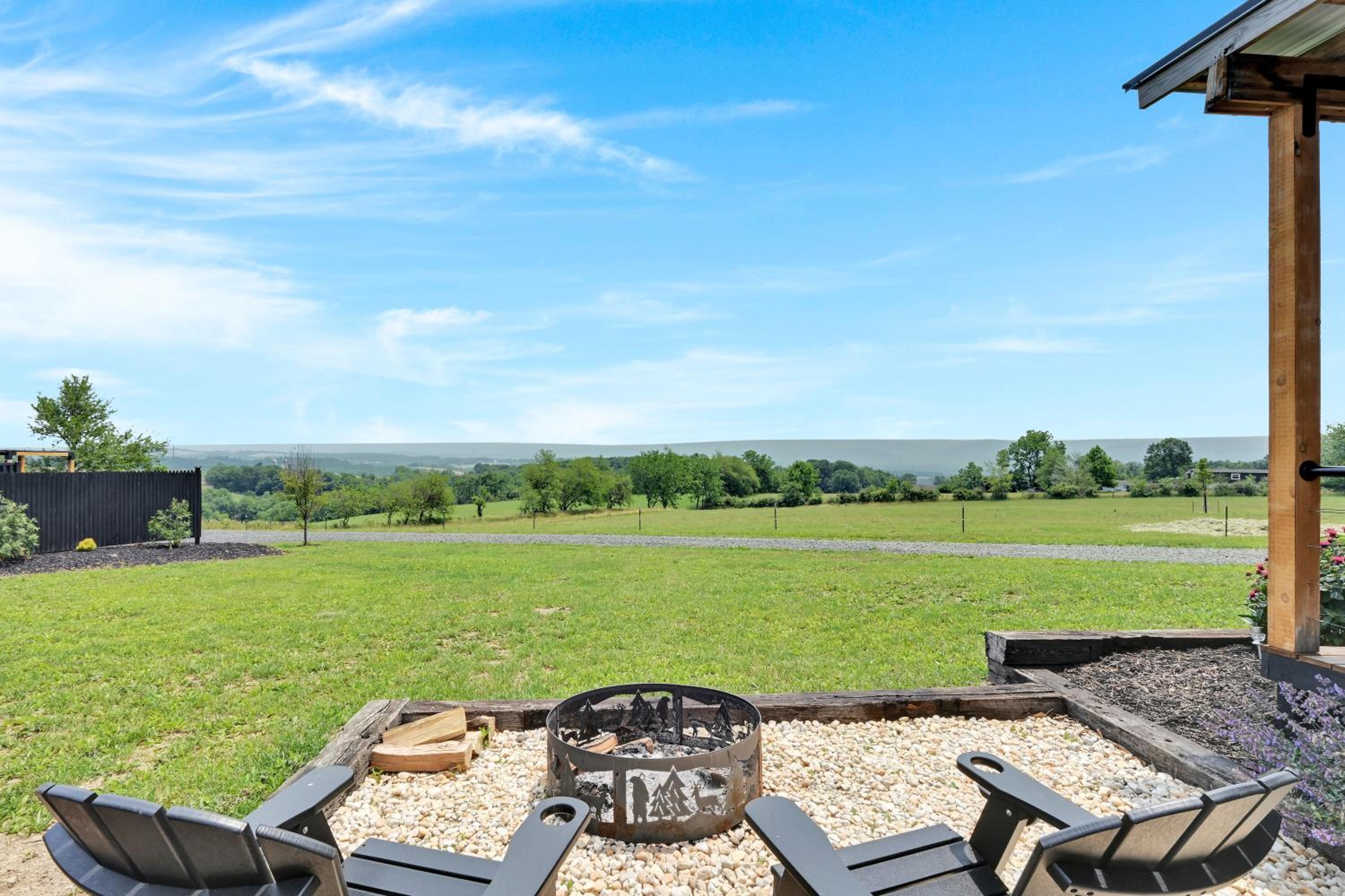 Pine Grove Scenic View Unforgettable Love Getaway view 4