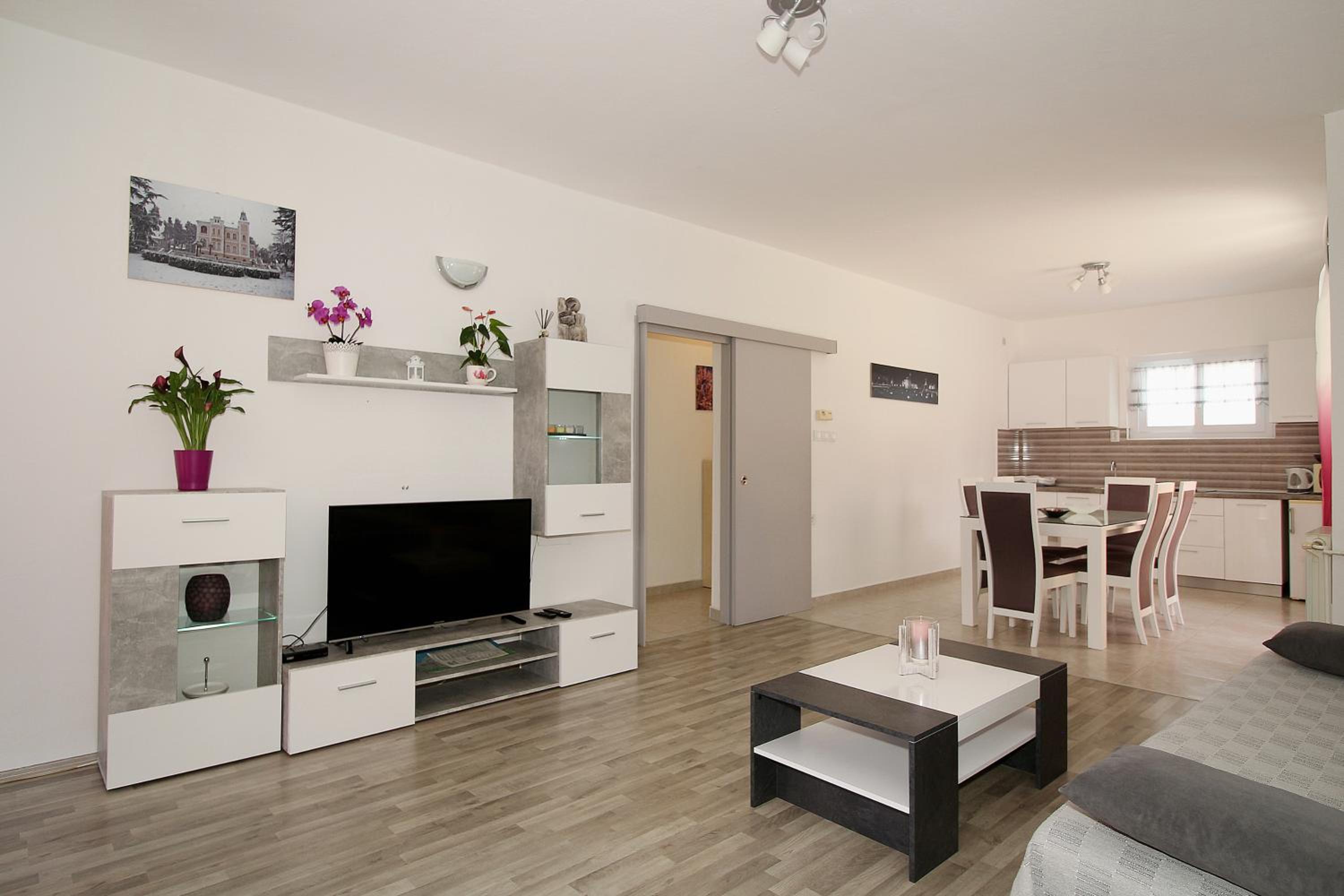Apartments Ombla