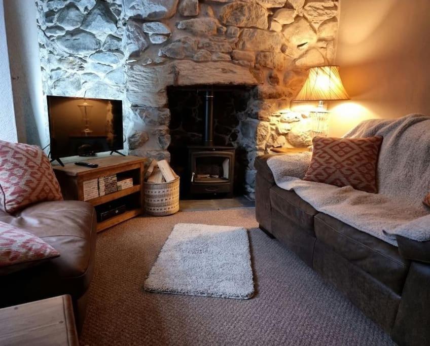 Glasfor Cottage