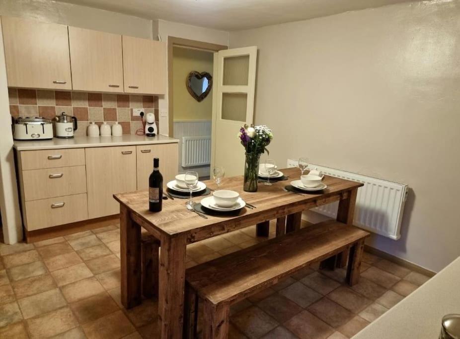 Glasfor Cottage