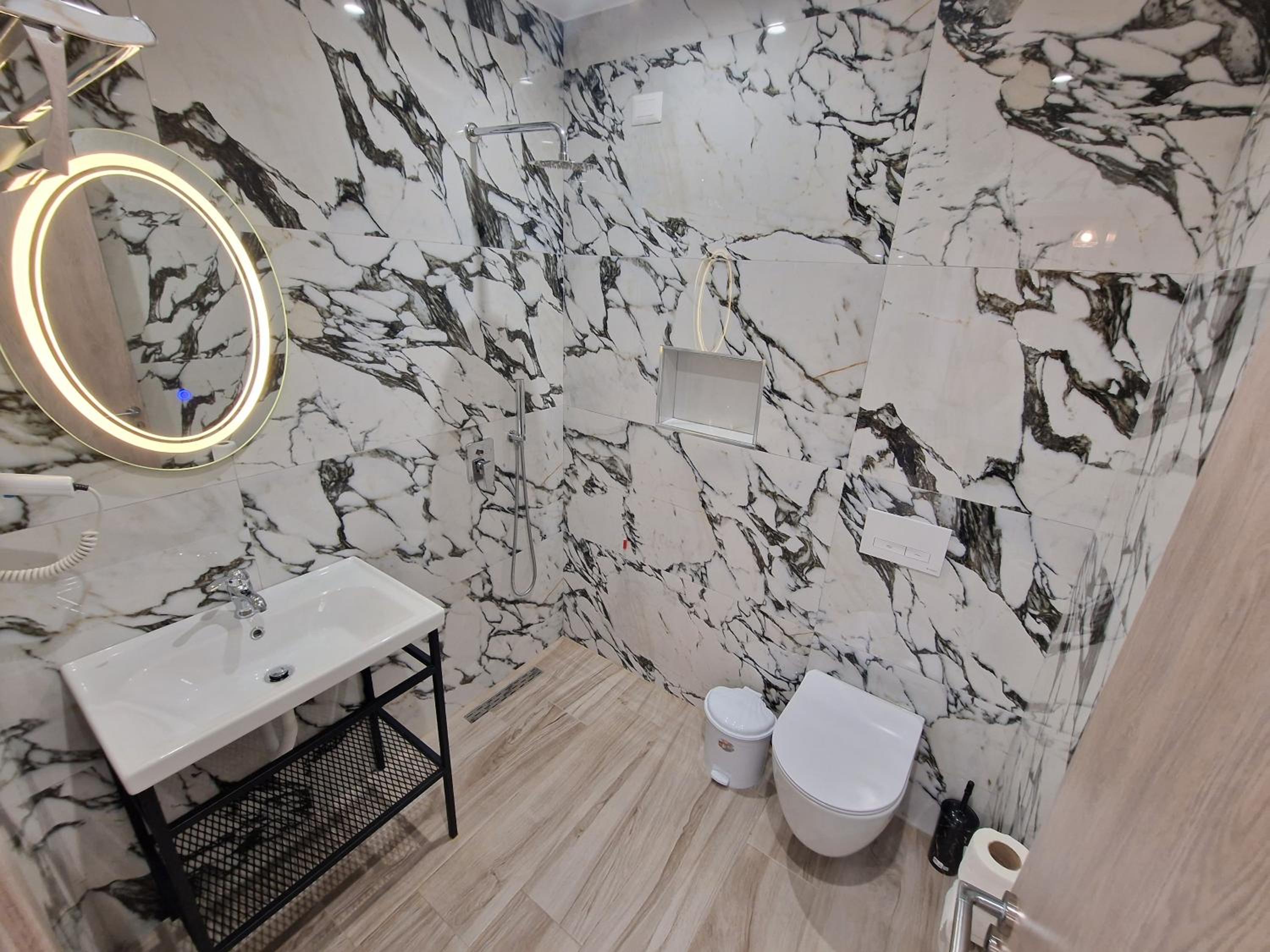 Joanna Suites