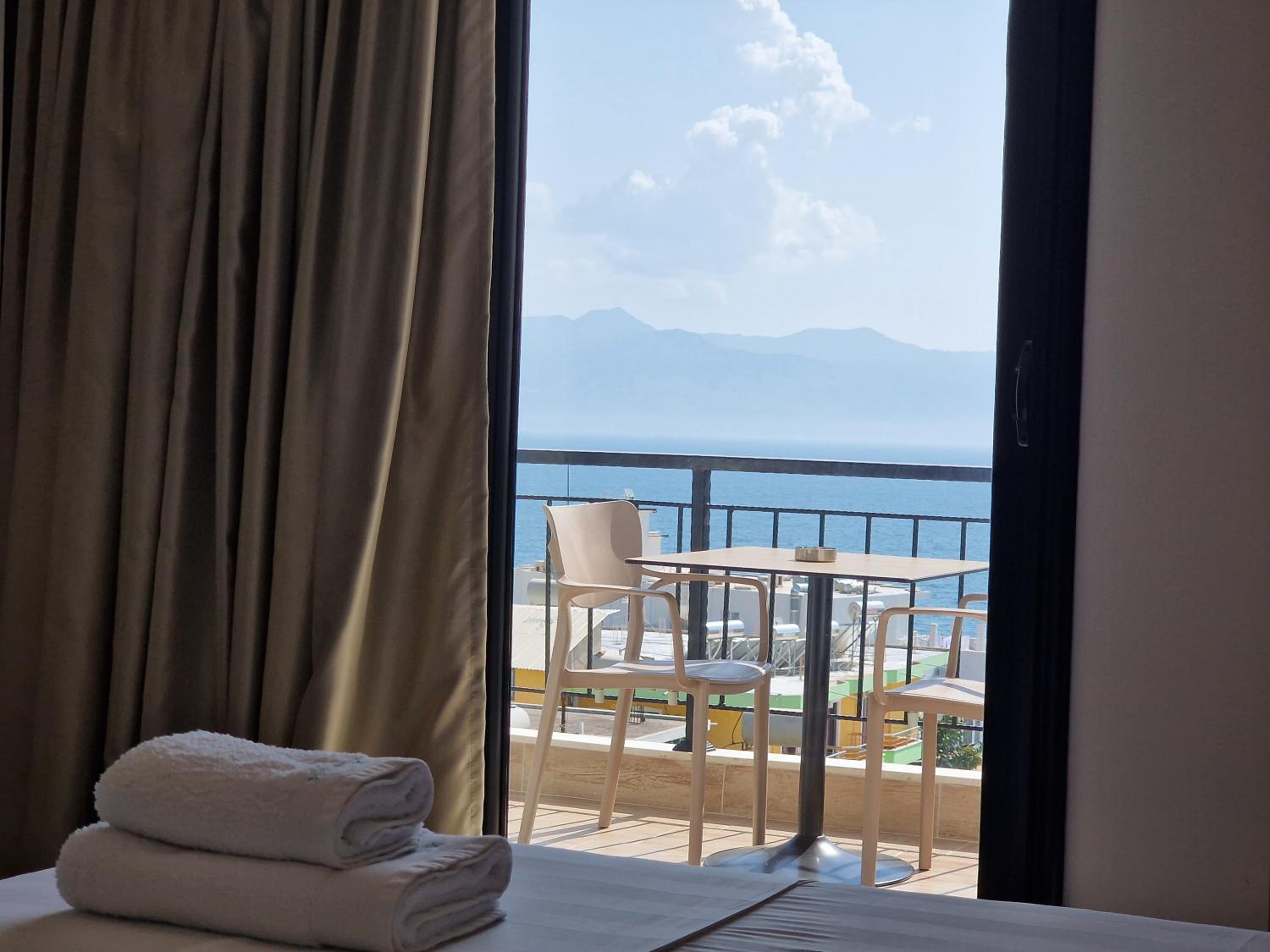 Joanna Suites