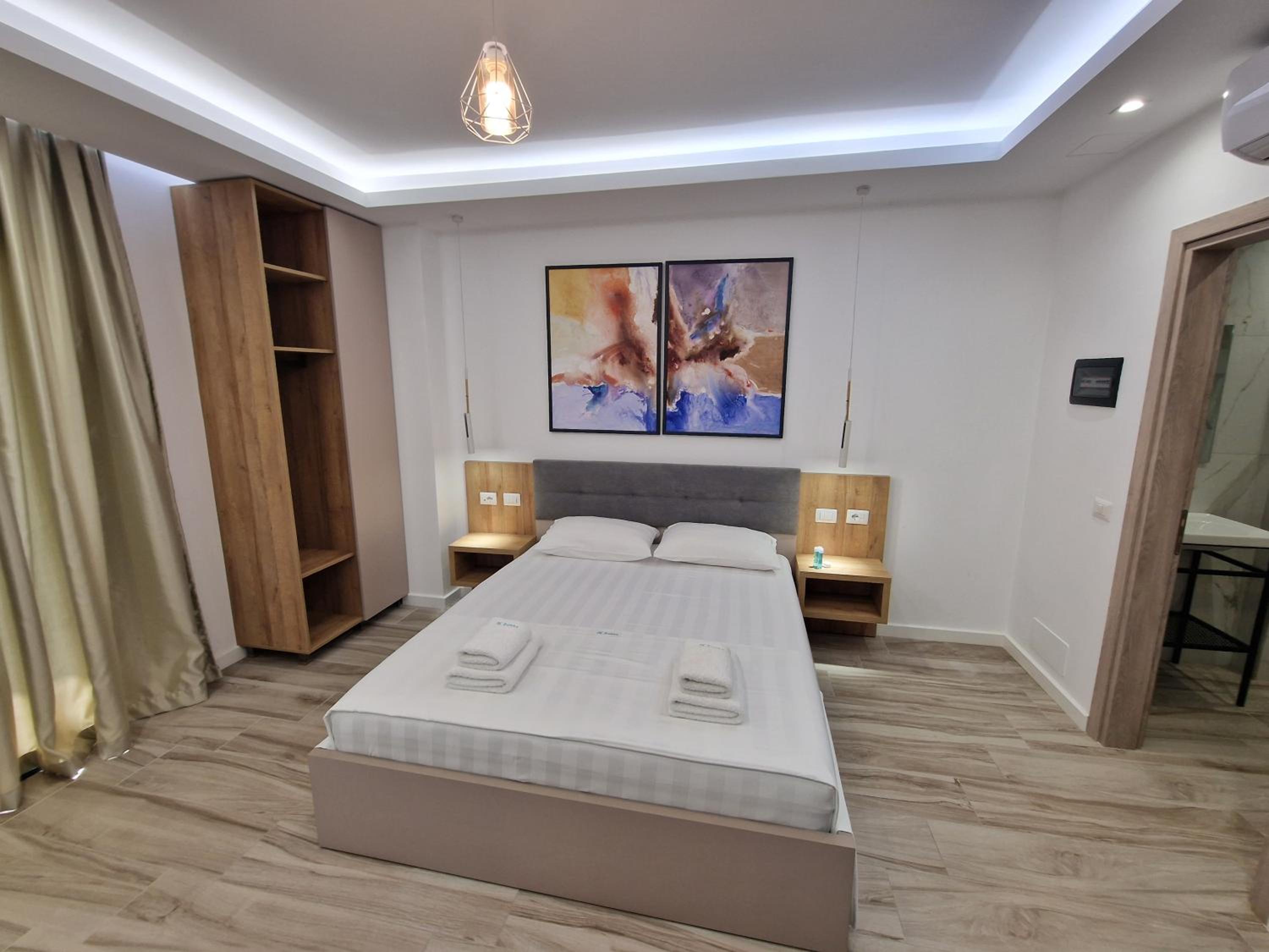 Joanna Suites