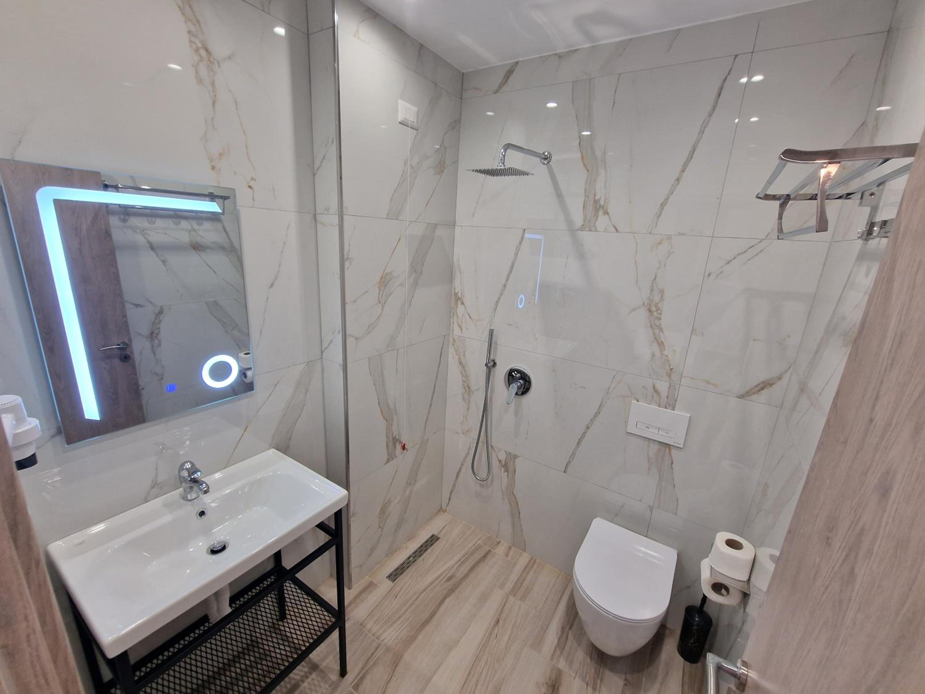 Joanna Suites