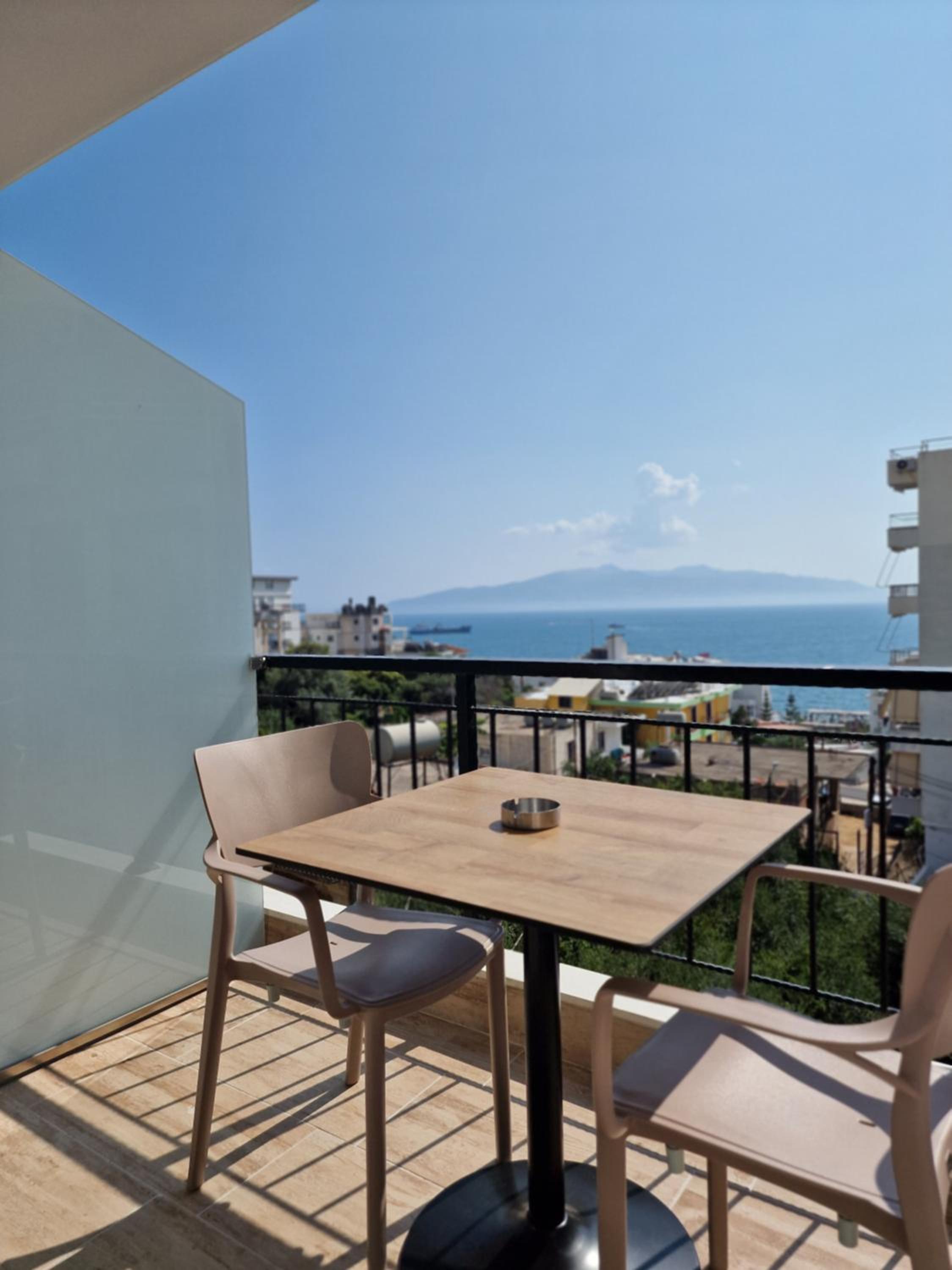 Joanna Suites