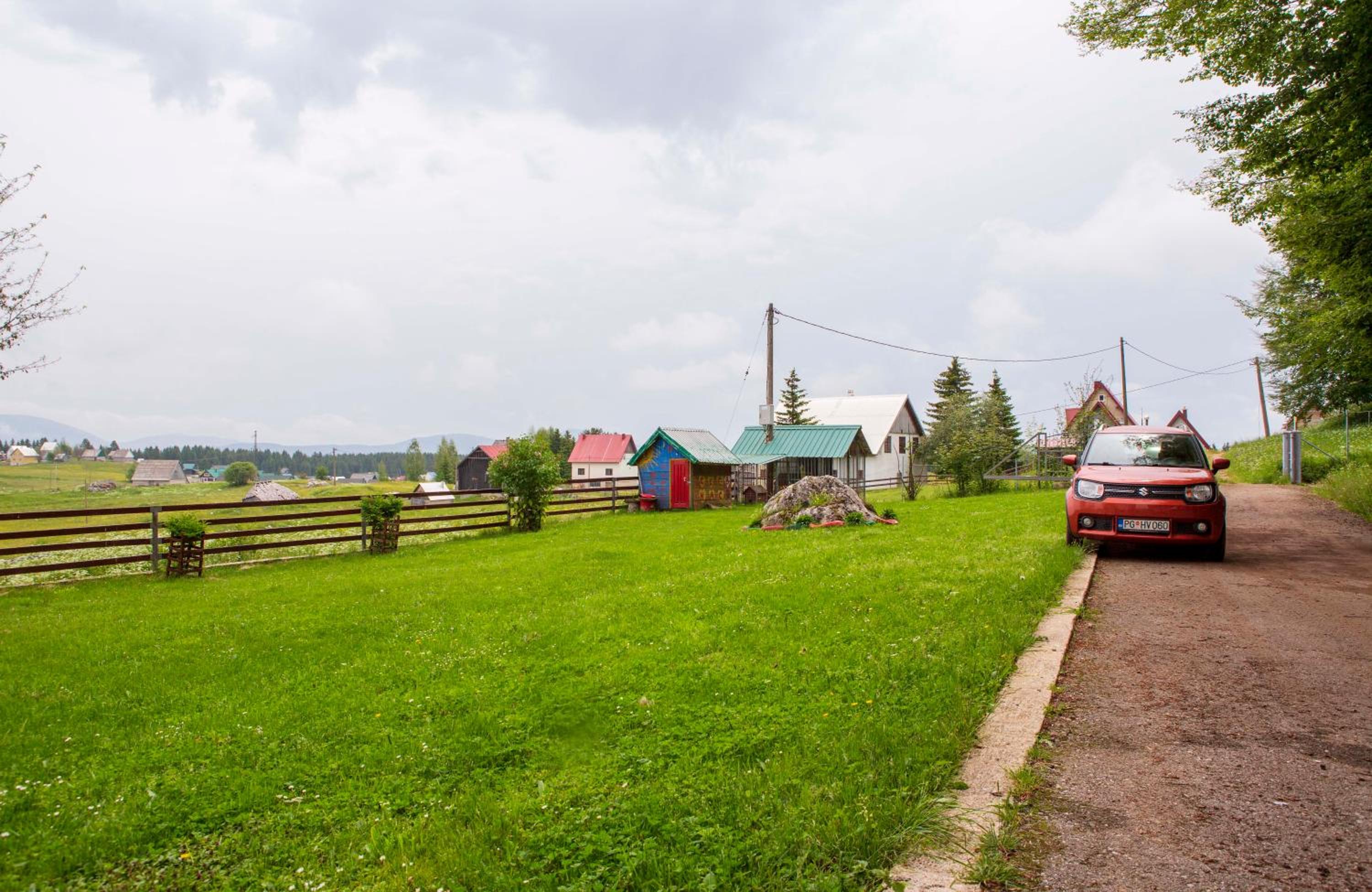 Photo 9
