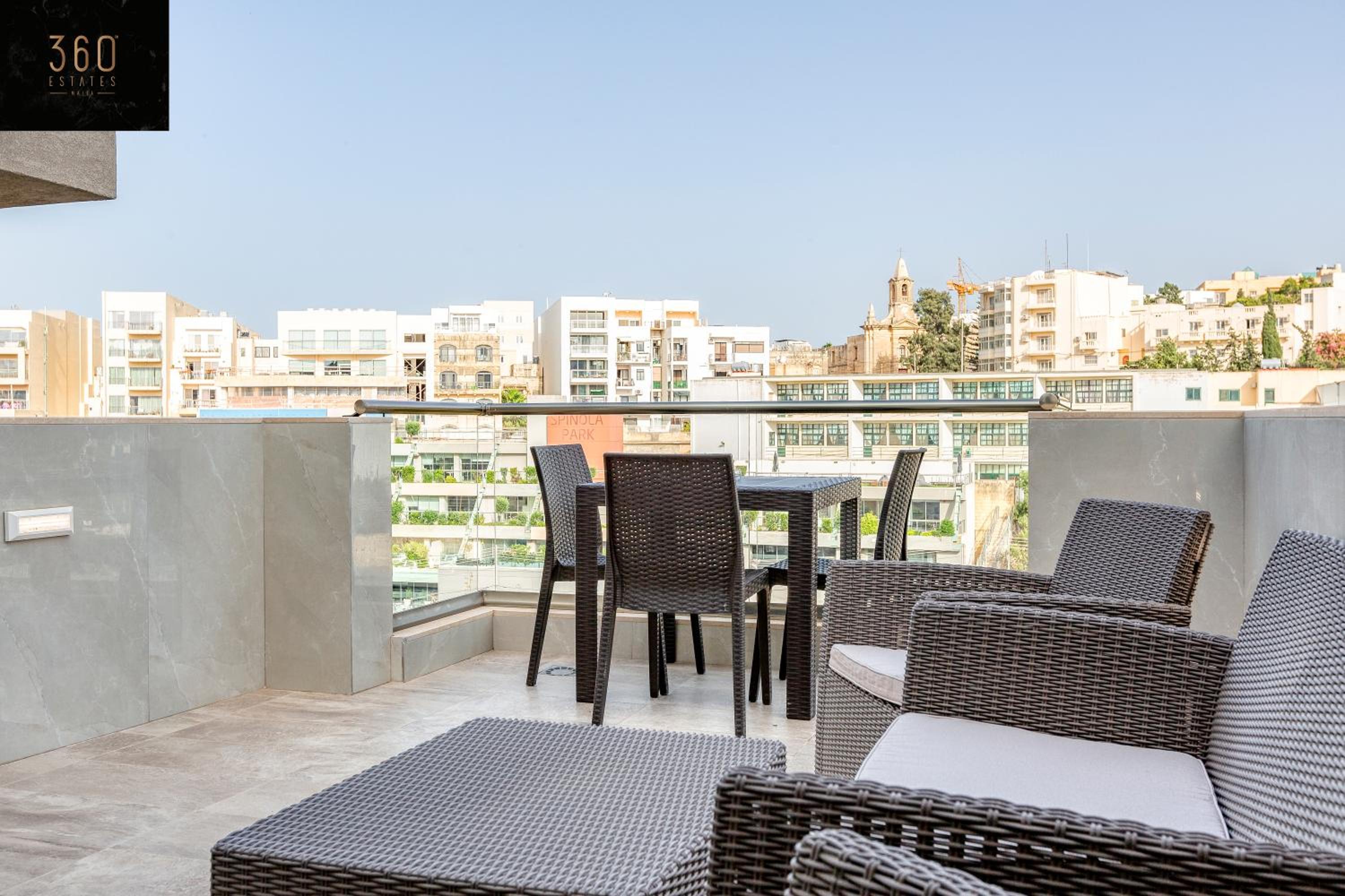 Beautiful, spacious APT with BBQ & private terrace by 360 Estates photo 3
