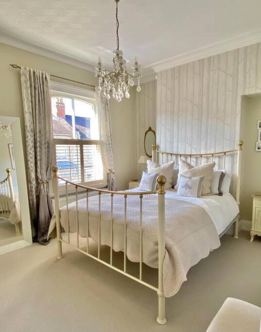 City Apartments - 66 Scott Street photo 4