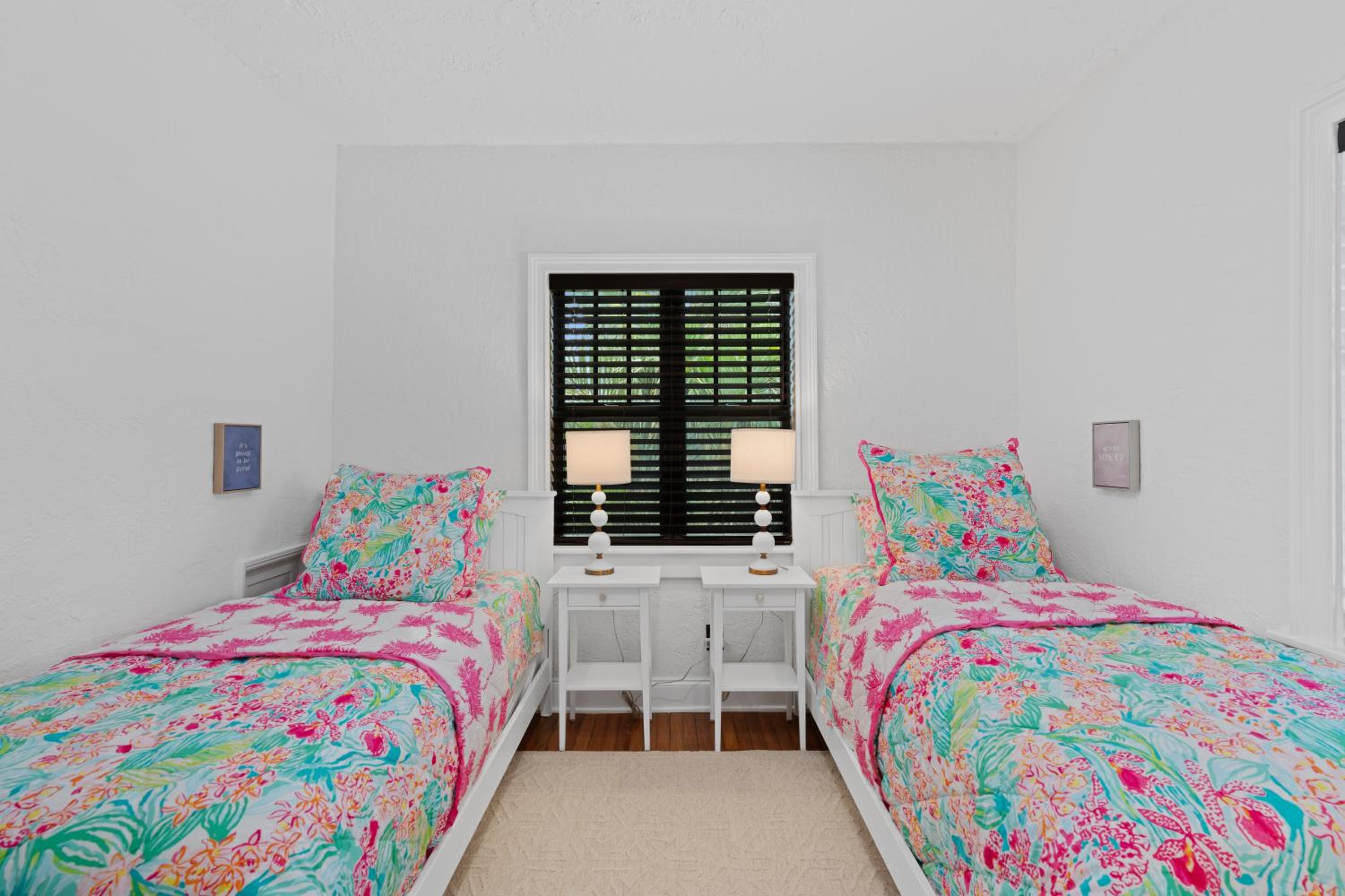 Casa Michaeline - Escape to a Glamorous Spanish Pool Oasis