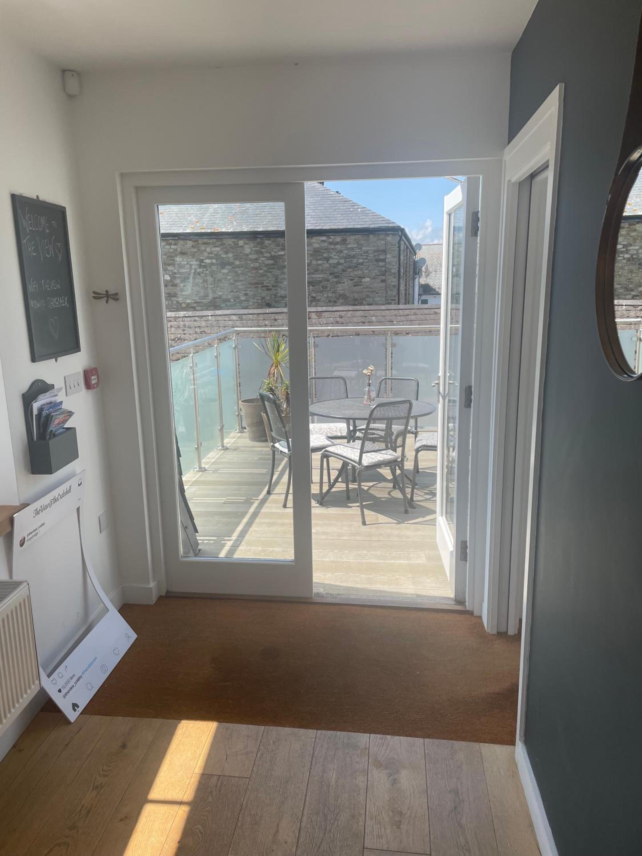 Crabshell Apartment