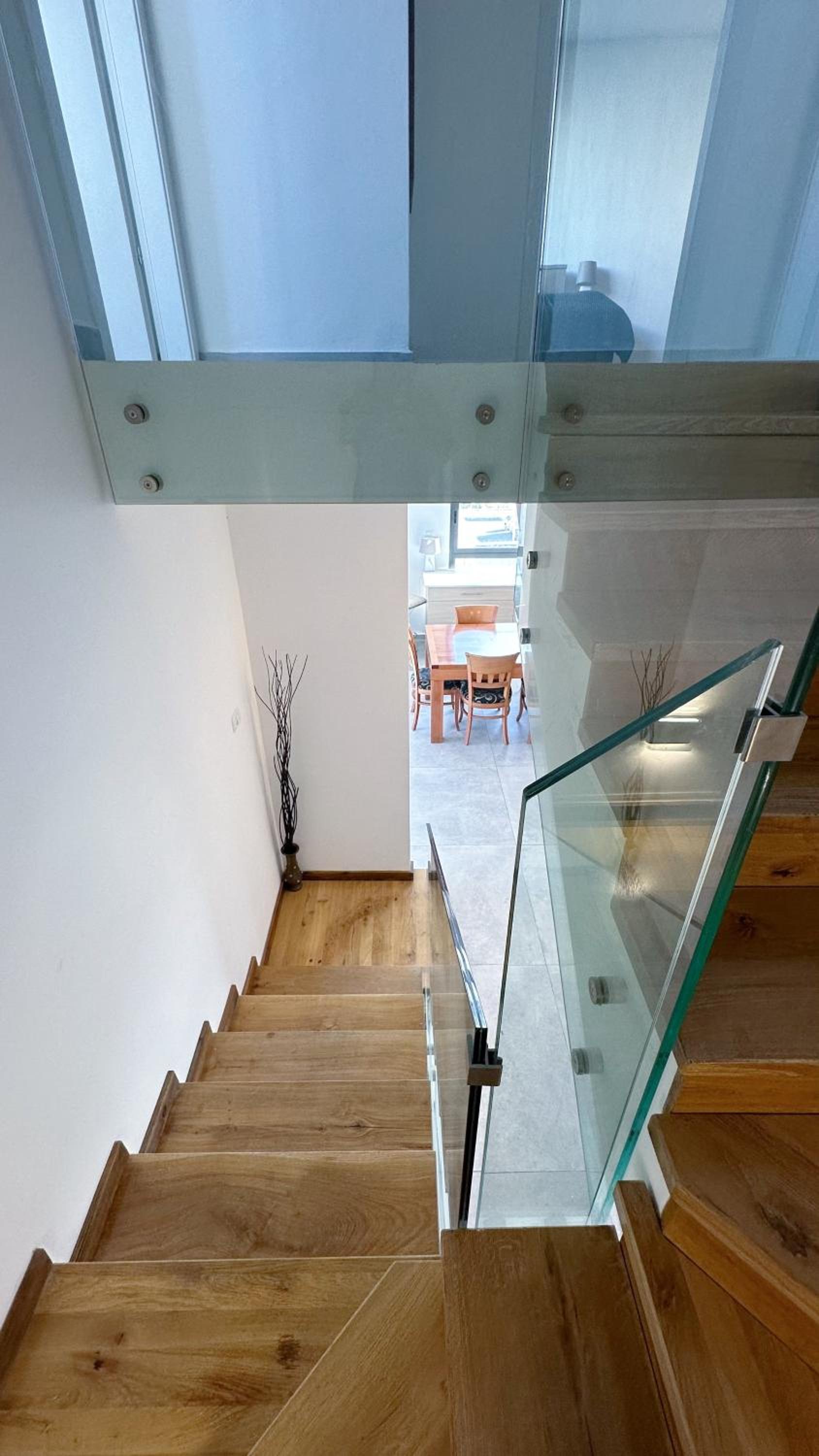 Unique Penthouse in Center of Haifa view 4