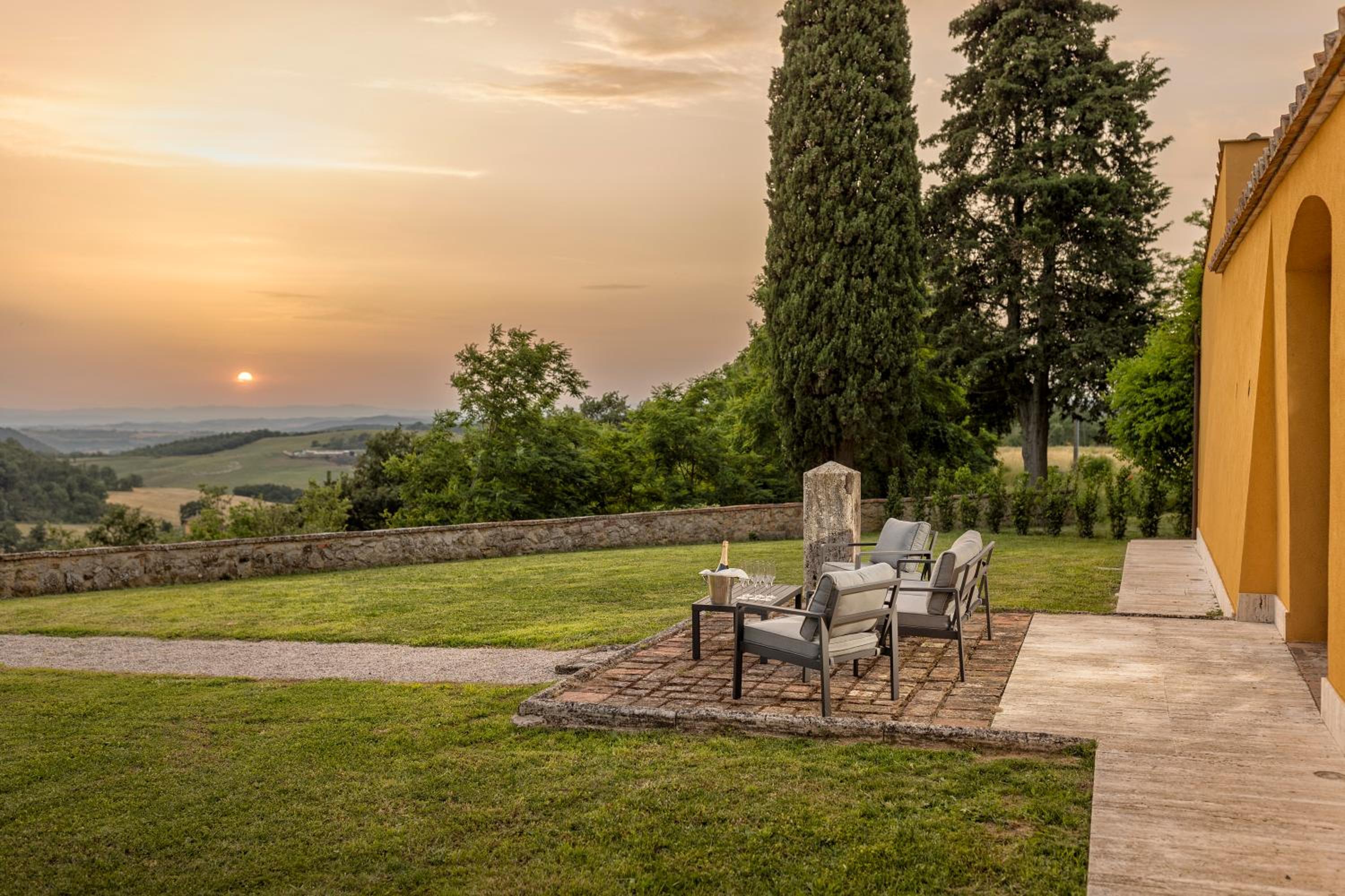 Villa Pianoia view 4