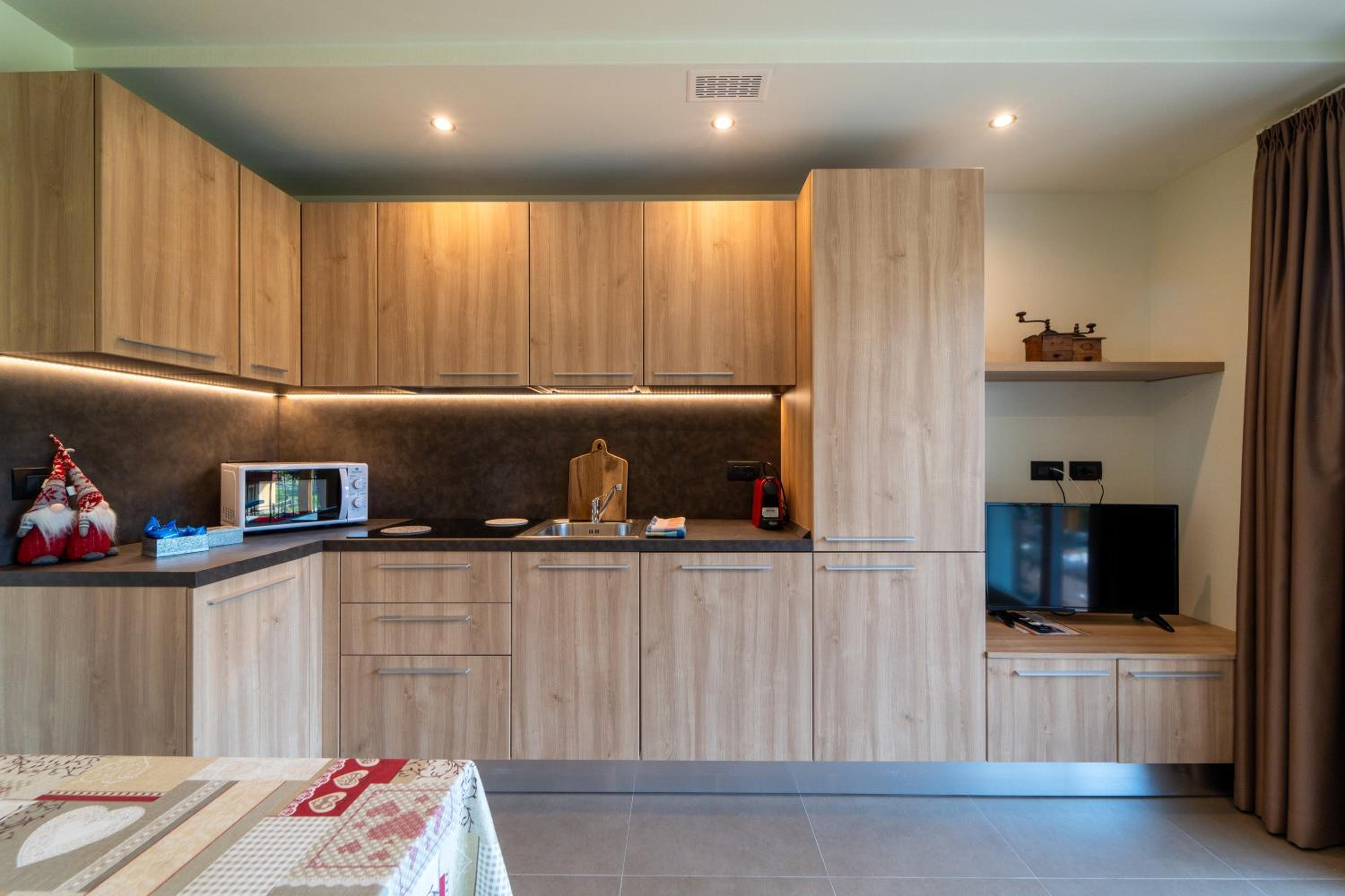 Arion Apartments - Trepalle