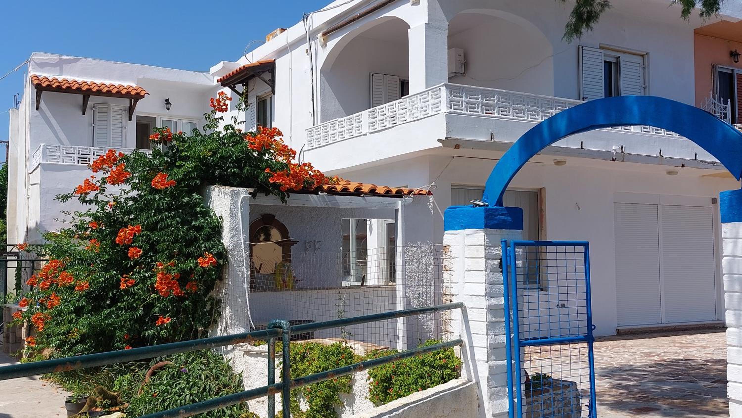 Fotis beach apartment at Komi view 2