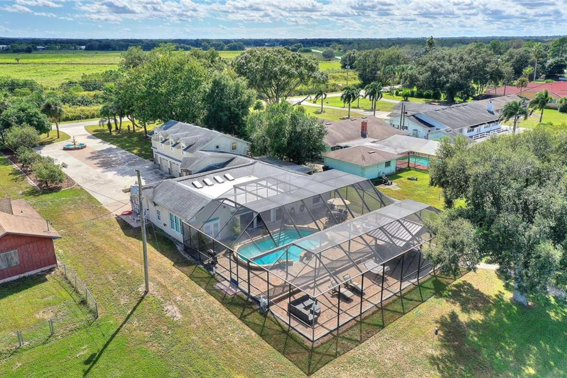 Lake Hamilton VI - Pool and Backyard Oasis view 2