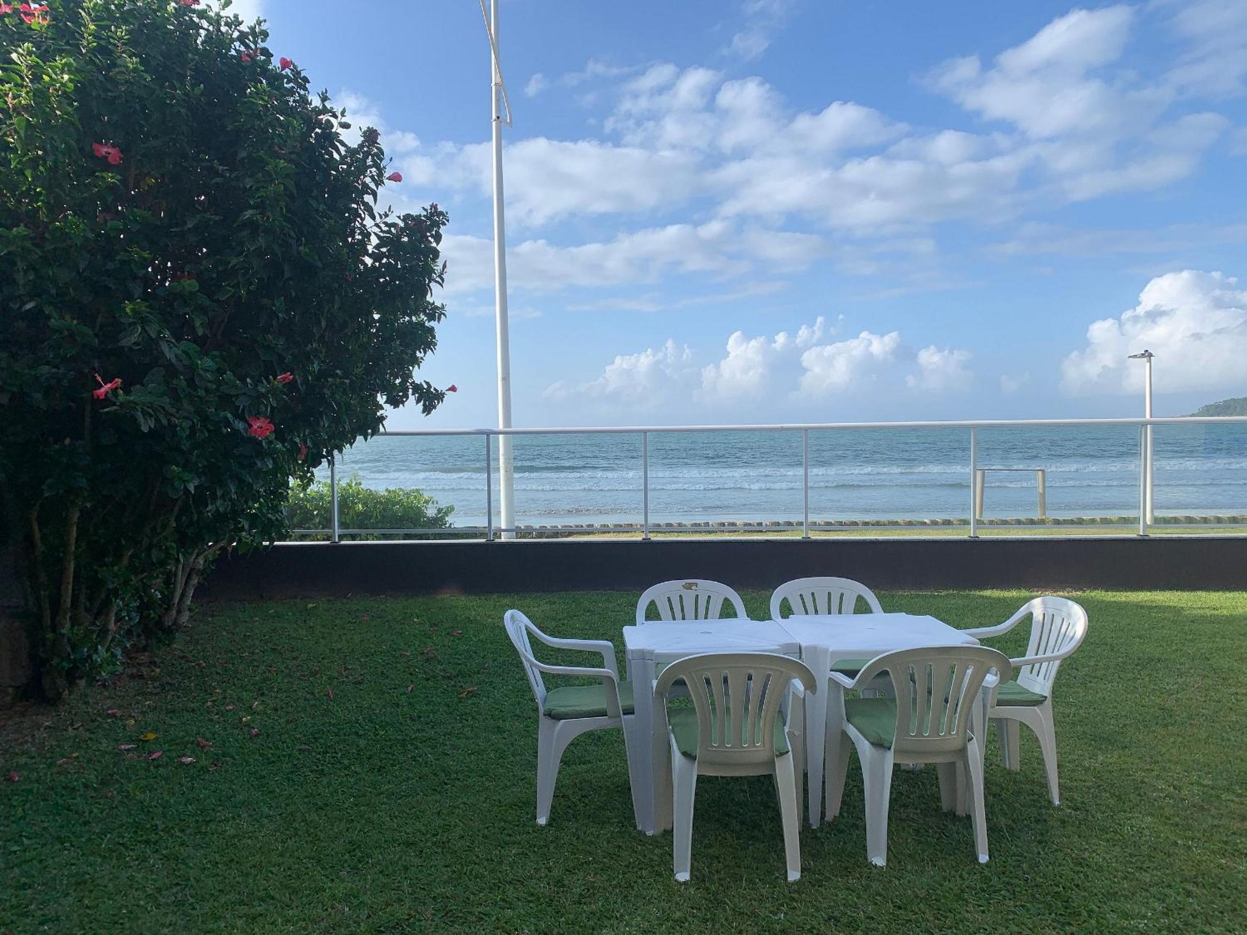 413 - Casa frente Mar em Bombas-Bombinhas.