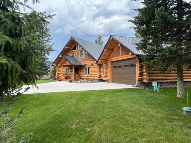 LOG HOME new built- 4bds-3 levels-golf nearby view 3