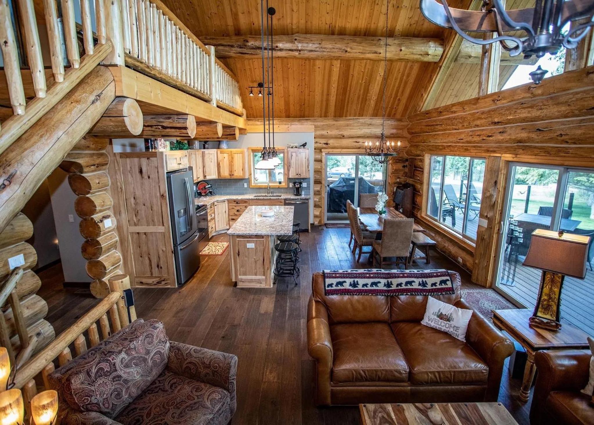 LOG HOME new built- 4bds-3 levels-golf nearby view 4