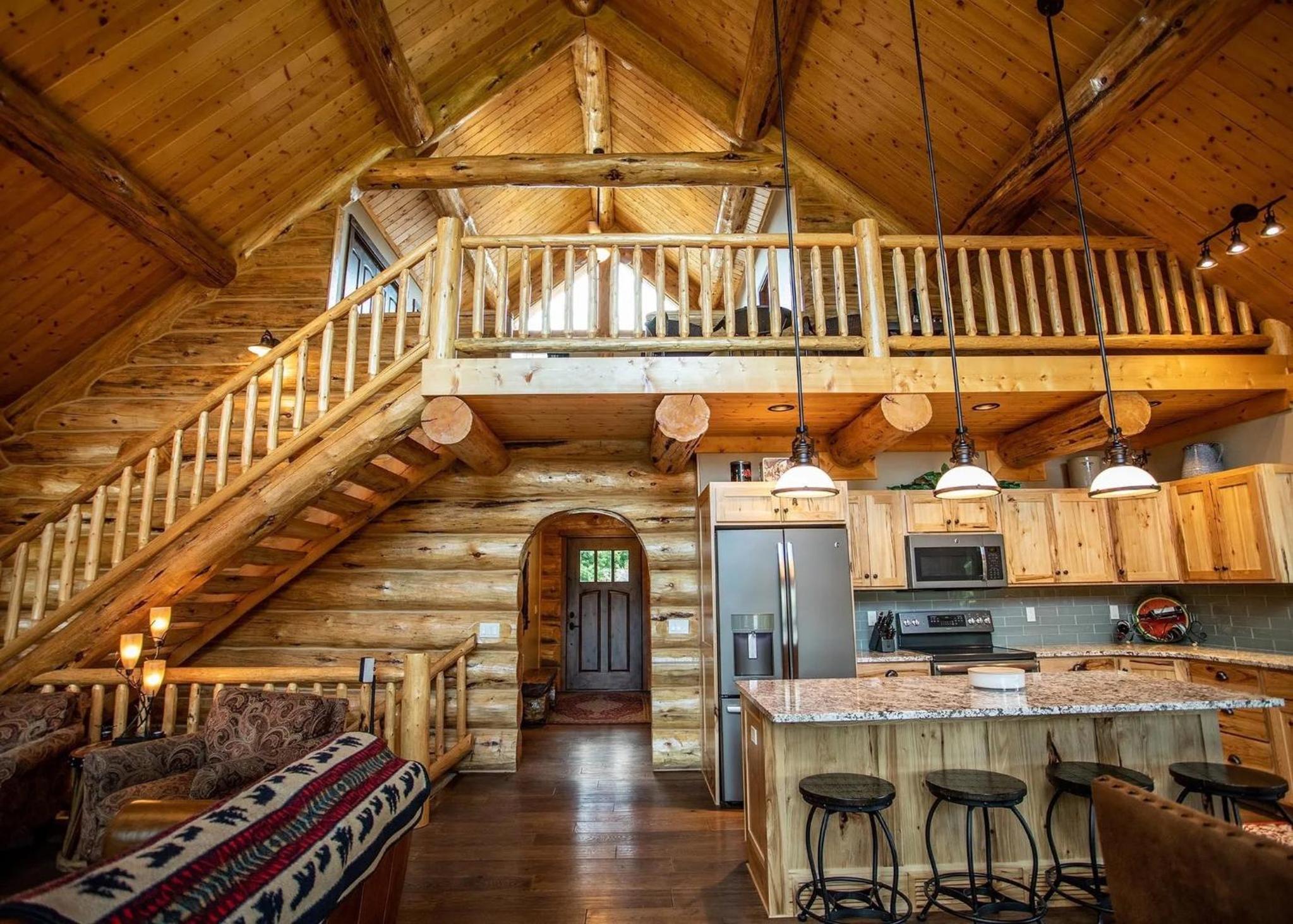 LOG HOME new built- 4bds-3 levels-golf nearby view 5