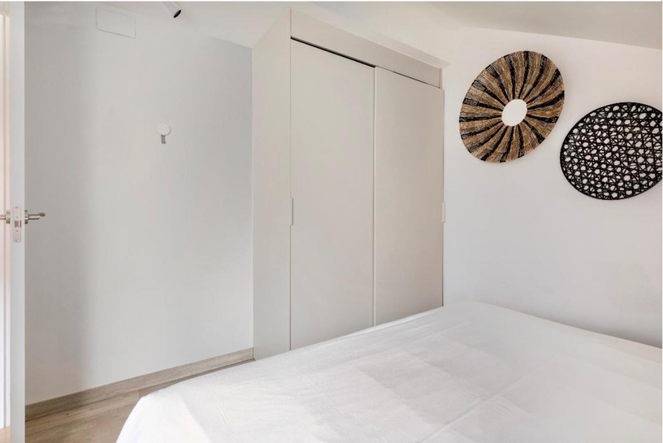 CHIC HUMARALET, pie de pistas, free parking view 5