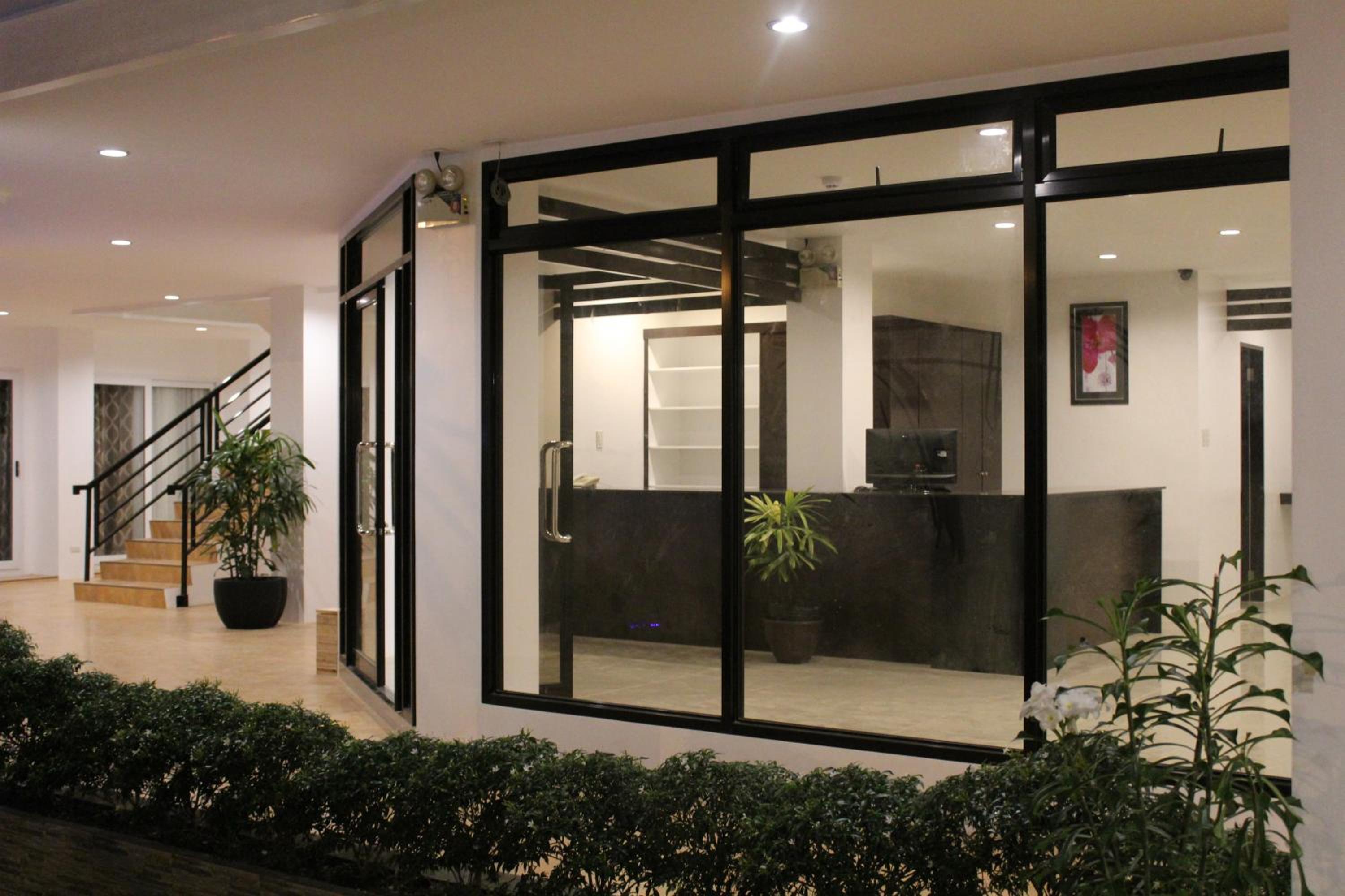 Be-ing Suites