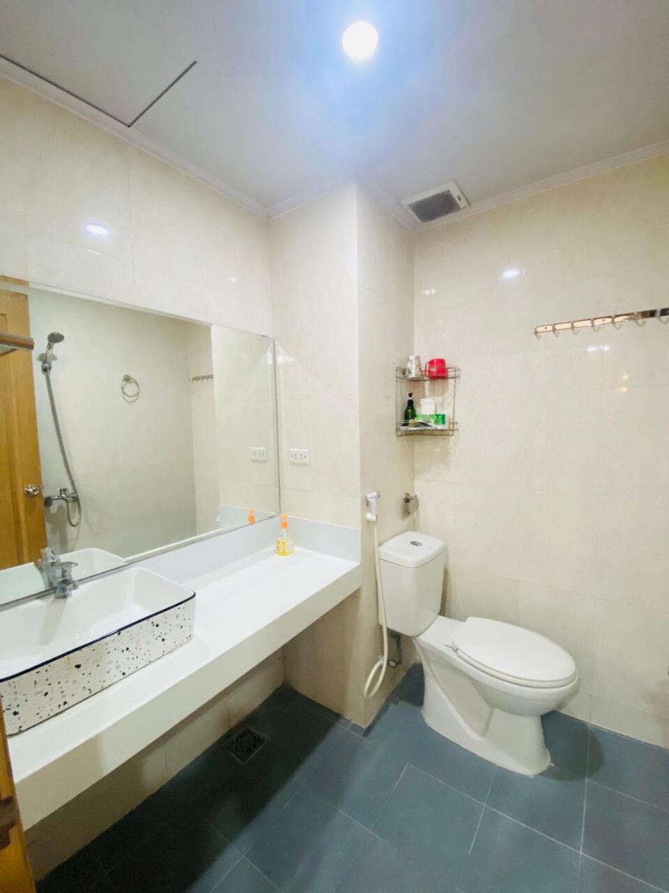 Muong Thanh Luxury Apartment Seaview view 2