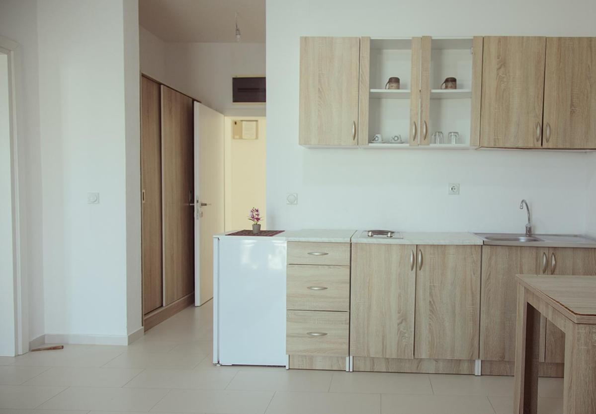 Nimes Apartments