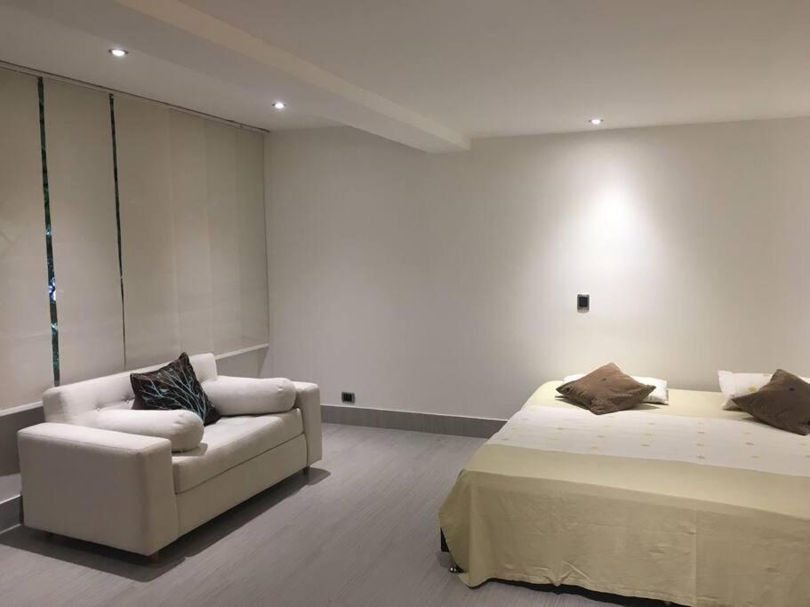 Best location Studio in Medellin Poblado Provenza