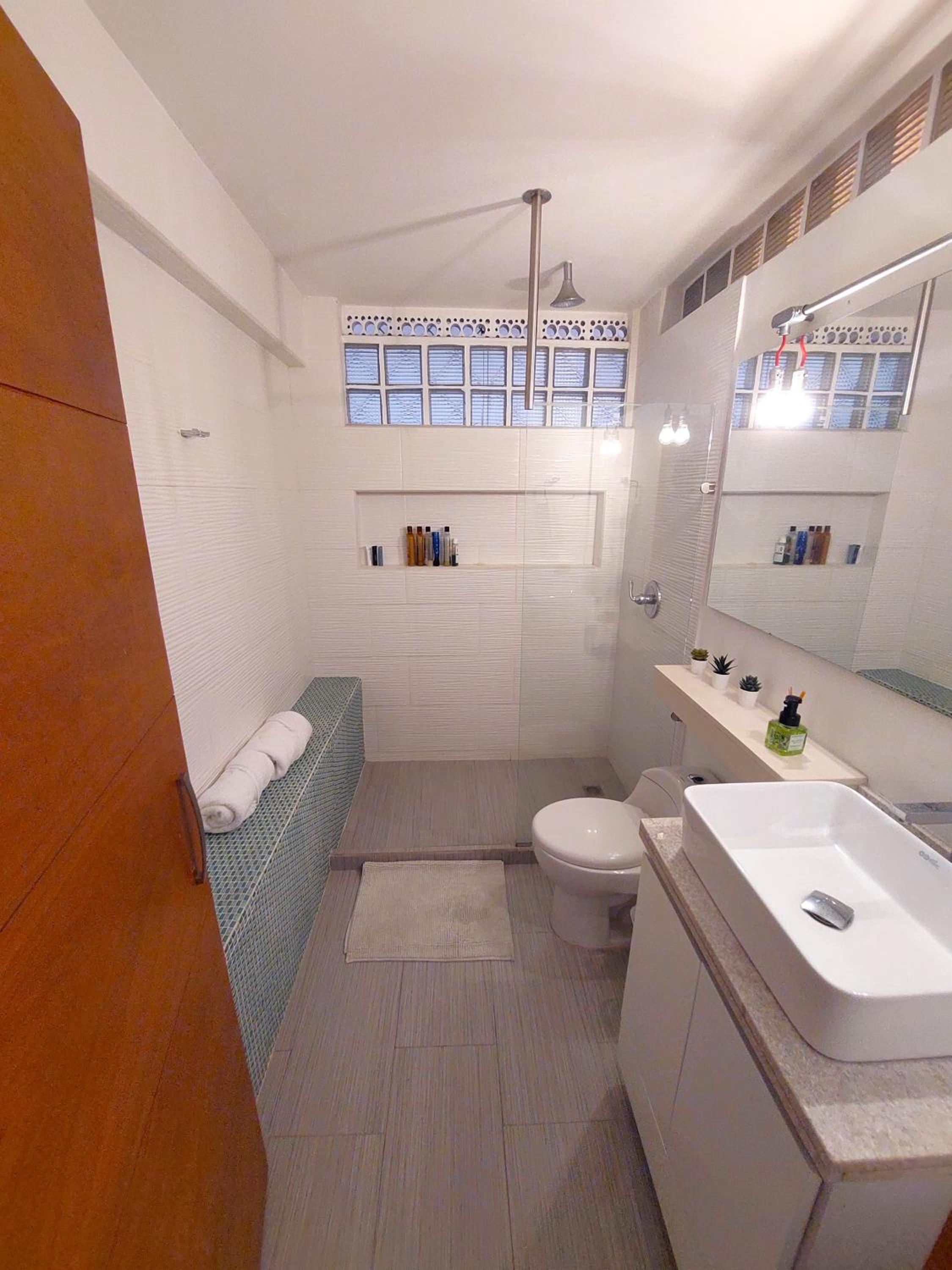 Best location Studio in Medellin Poblado Provenza